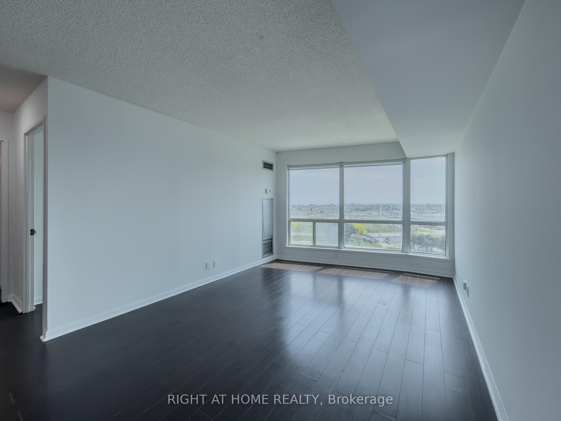 8 Lee Centre Drive Unit 1008 - Condo photo 10 of 33 in Scarborough (West Hill / Highland Creek), Ontario