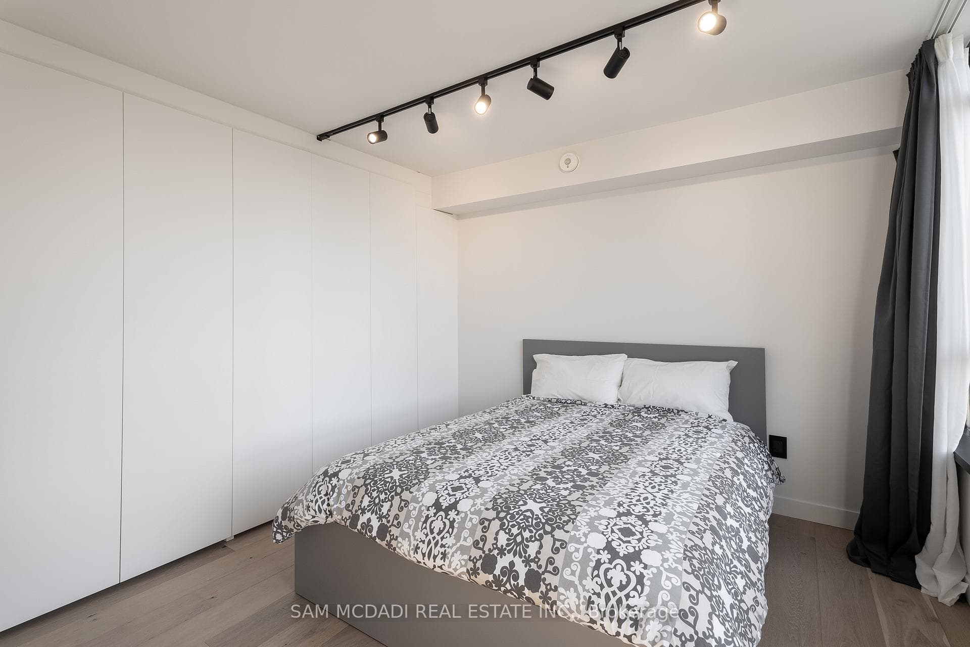 5444 Yonge Street Unit 304 - Condo photo 27 of 40 in Thornhill / Willowdale, Ontario