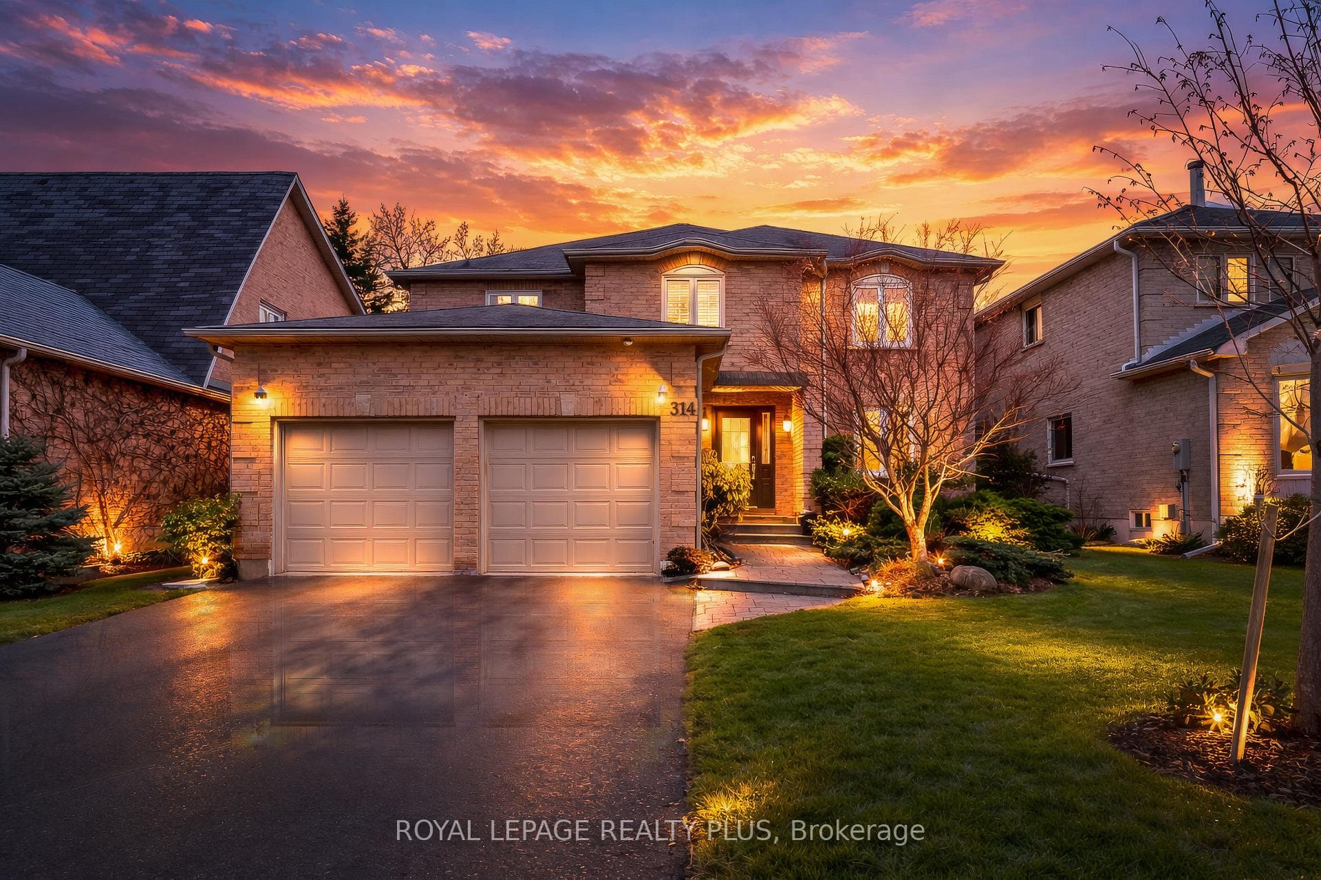 314 Leacock Avenue - home for sale in Oakville, Ontario