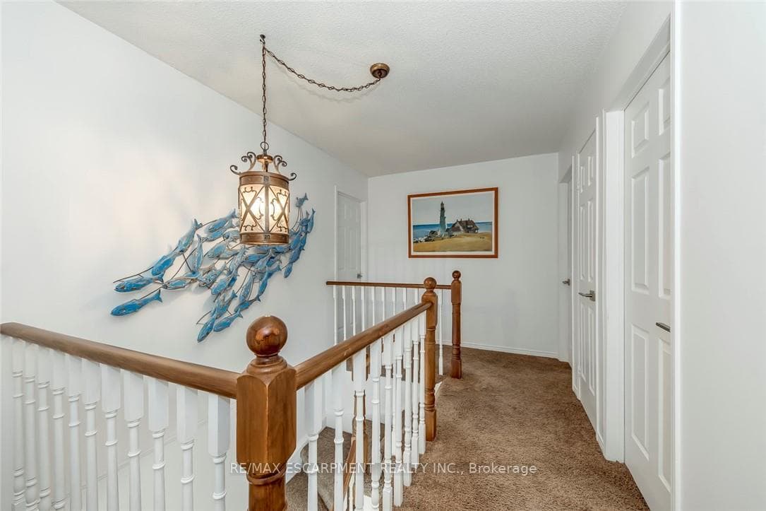 3311 SPRINGVALE Court - Detached photo 23 of 50 in Burlington, Ontario