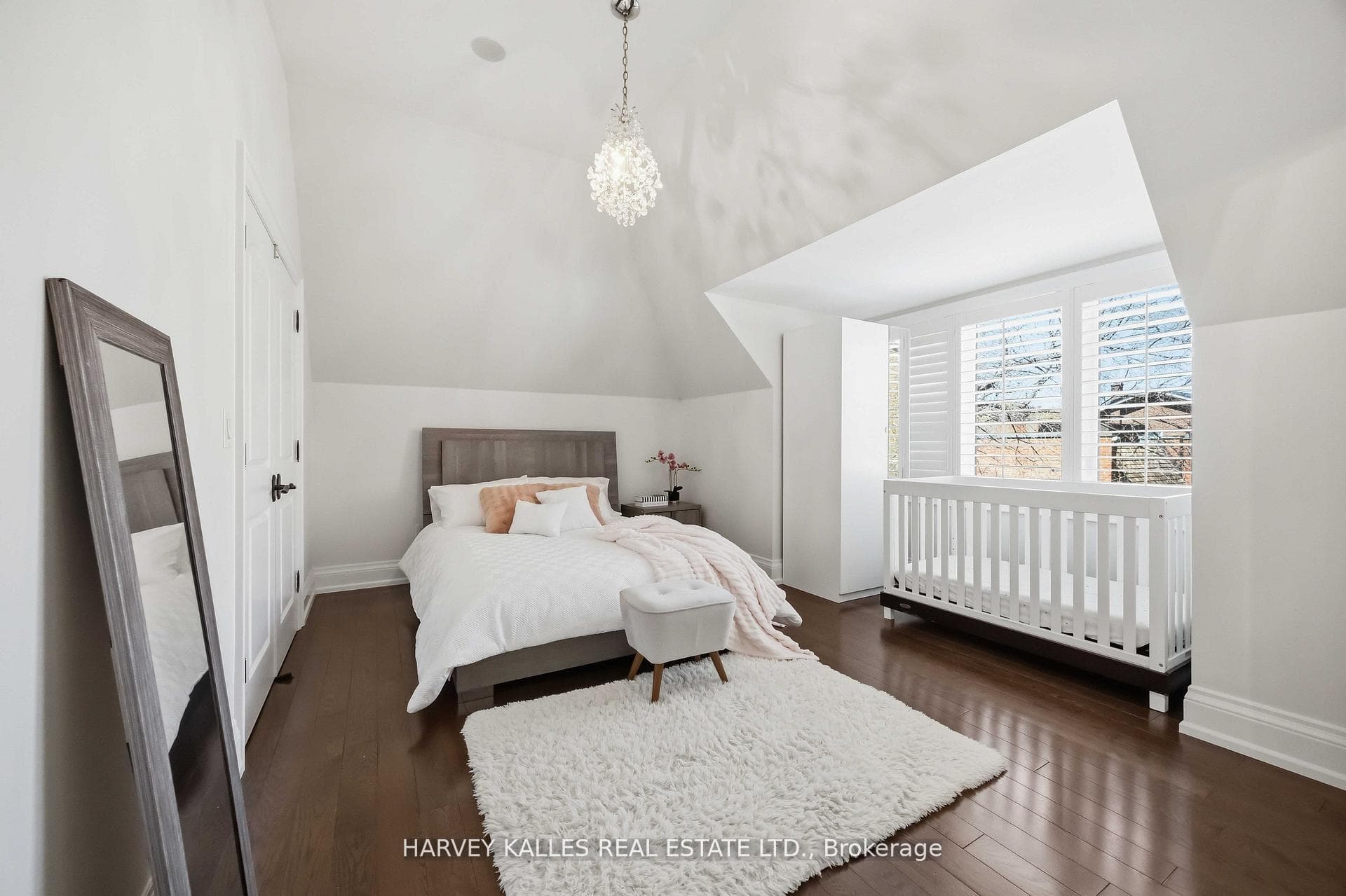 27 Ashley Park Road - Detached photo 26 of 49 in Etobicoke (Islington / Rexdale), Ontario