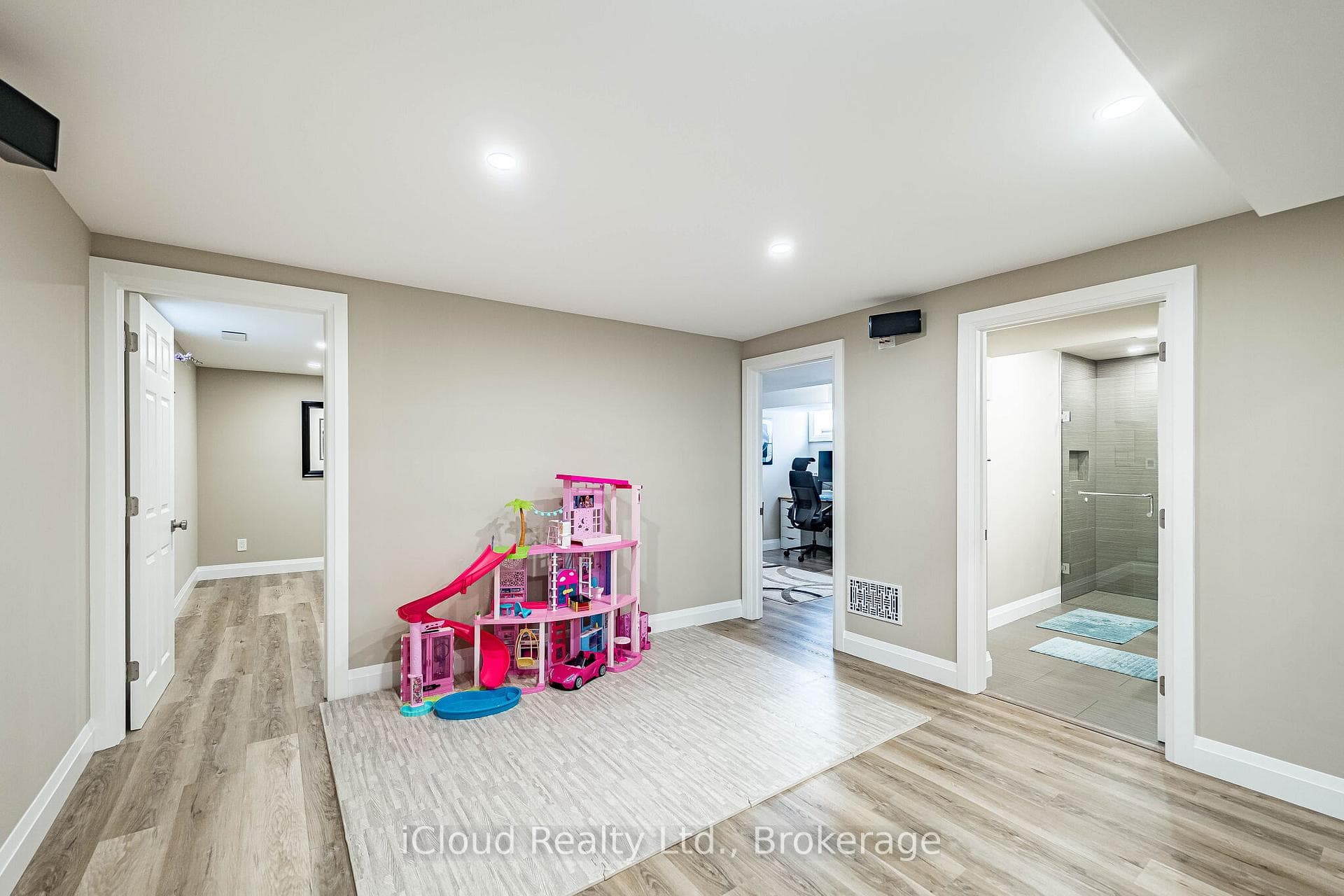 1195 Stanley Drive - Detached photo 31 of 50 in Burlington, Ontario