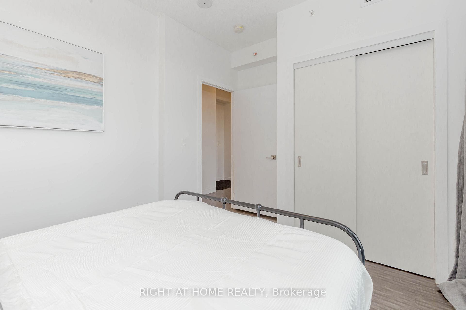 2093 Fairview Street Unit 709 - Condo photo 23 of 45 in Burlington, Ontario