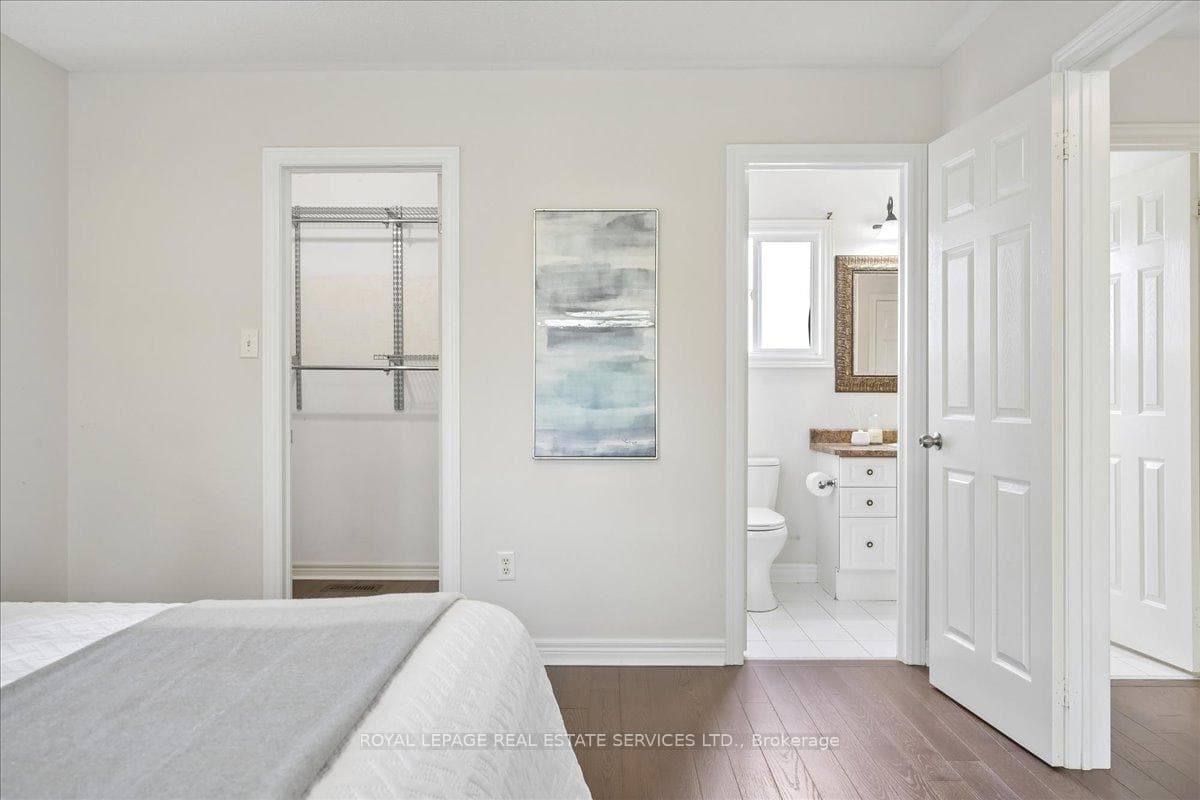 1493 Derby County Crescent - Detached photo 24 of 43 in Oakville, Ontario