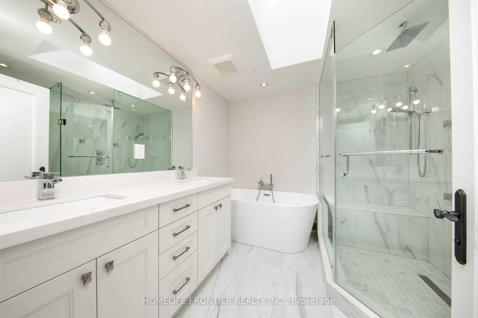 82 Cameron Avenue - Detached photo 16 of 24 in Thornhill / Willowdale, Ontario