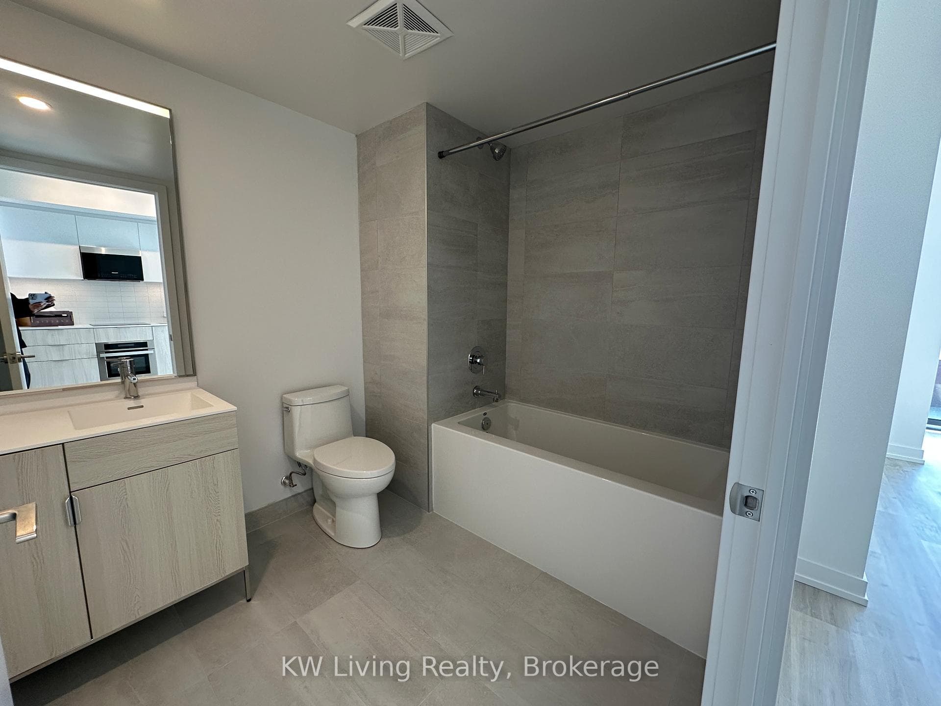 28 Eastern Avenue Unit 616 - Condo photo 16 of 19 in Regent Park / Cabbagetown / St. James Town, Ontario