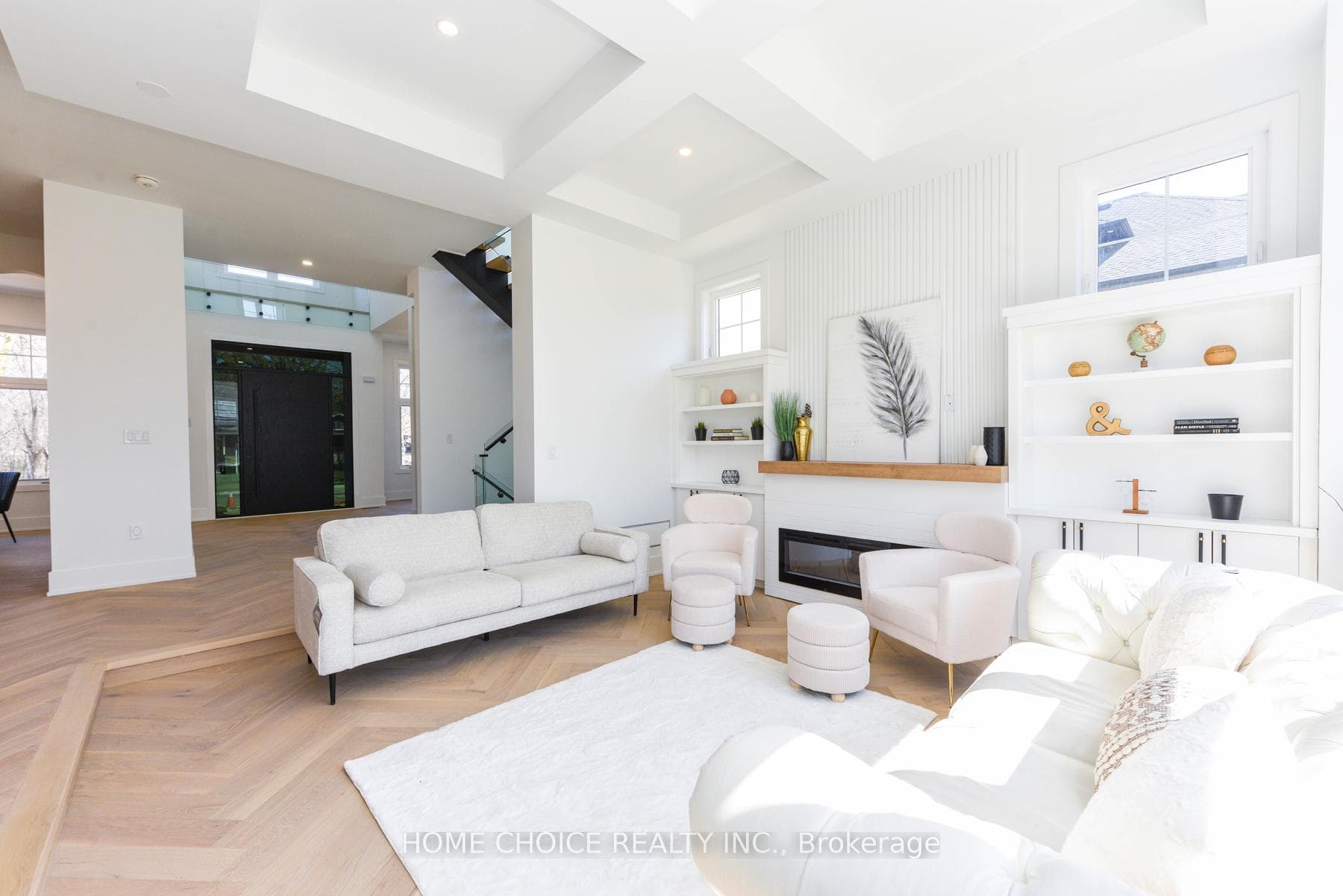 302 Tuck Drive - Detached photo 11 of 46 in Burlington, Ontario