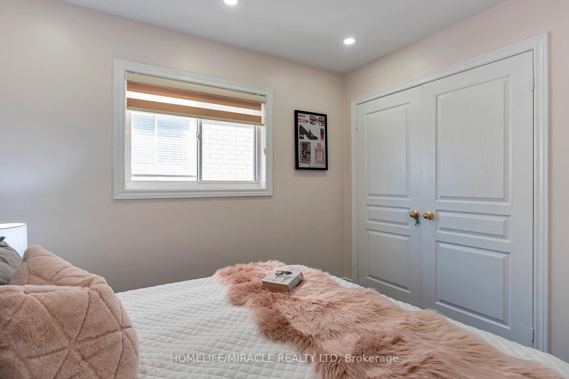 2343 Falling Green Drive - Detached photo 22 of 50 in Oakville, Ontario