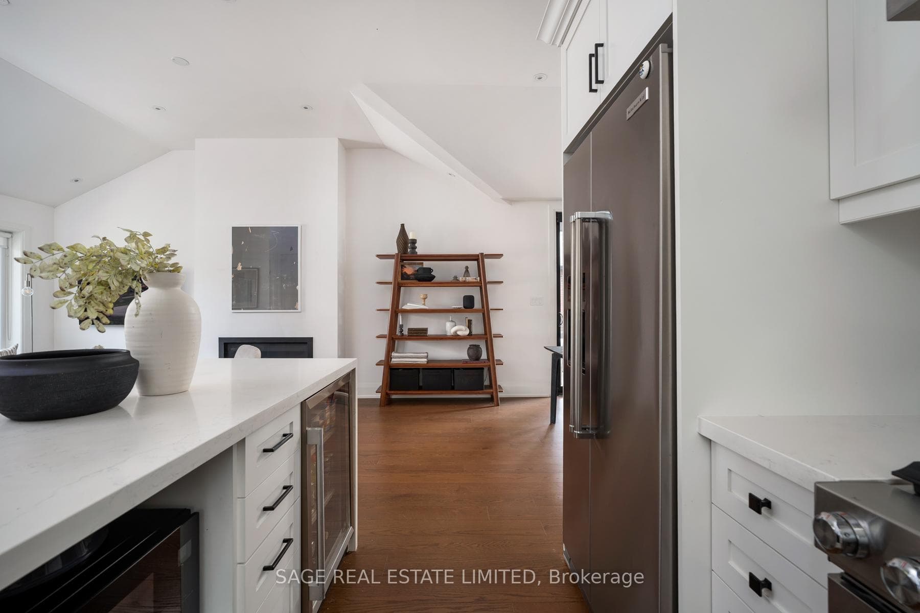 7 Rathgar Avenue - Detached photo 9 of 38 in Etobicoke (Islington / Rexdale), Ontario