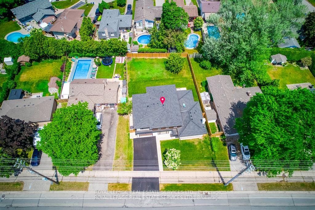 559 Walkers Line - Detached photo 6 of 50 in Burlington, Ontario