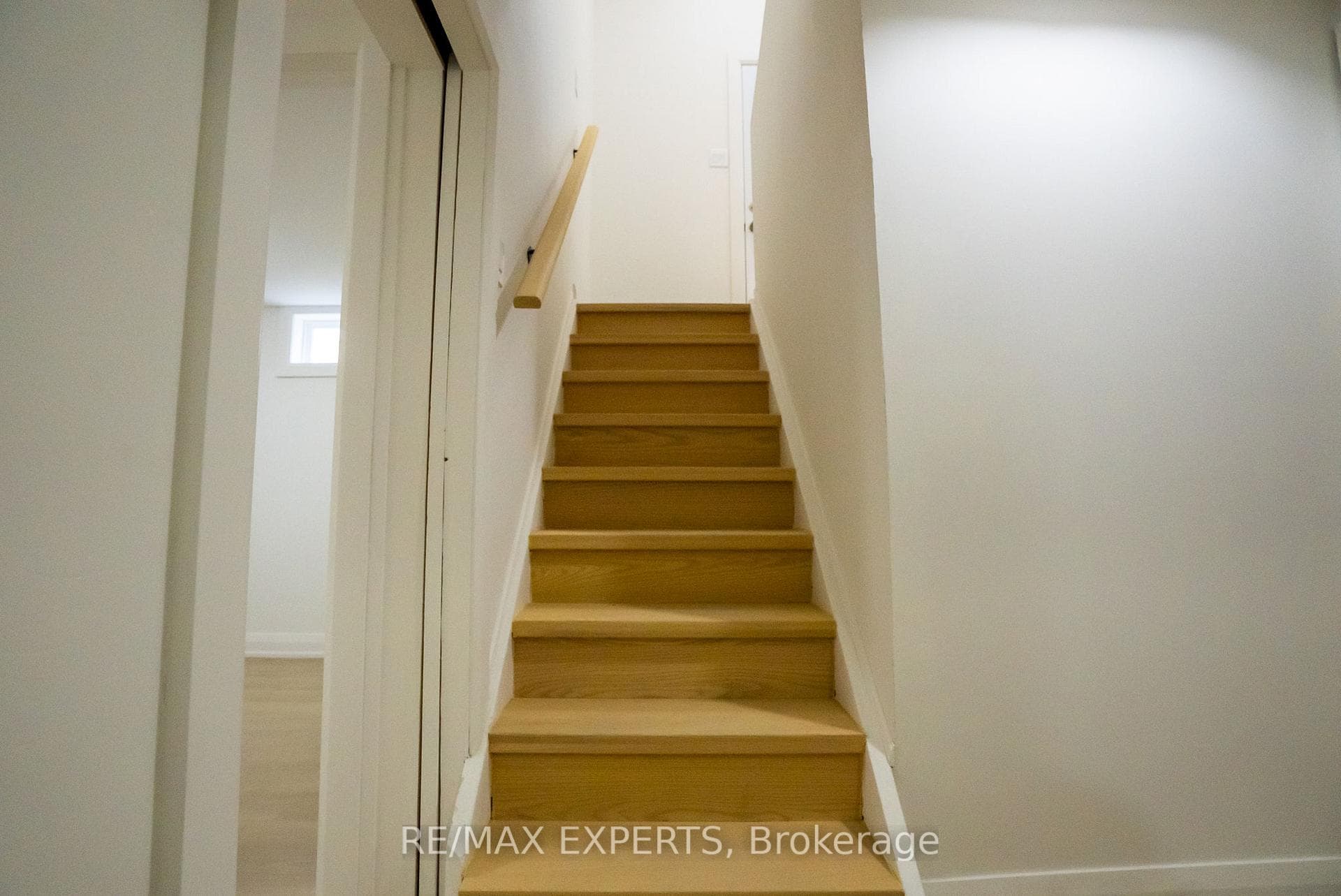 27 Fallingdale Crescent - Semi-Detached photo 20 of 40 in Brampton, Ontario