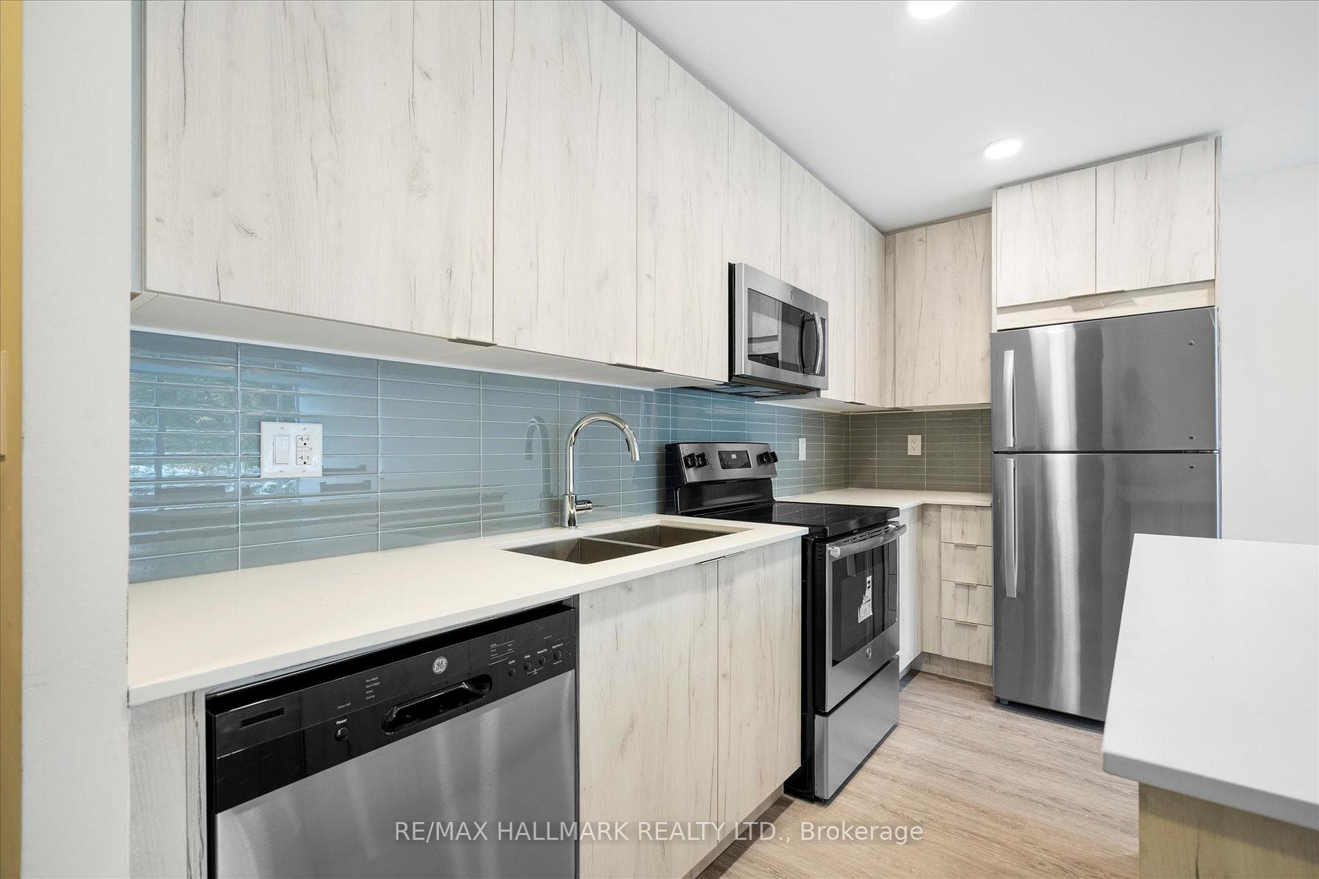1350 Kingston Road Unit TH9 - Condo photo 19 of 39 in Birch Cliff / Cliffside, Ontario