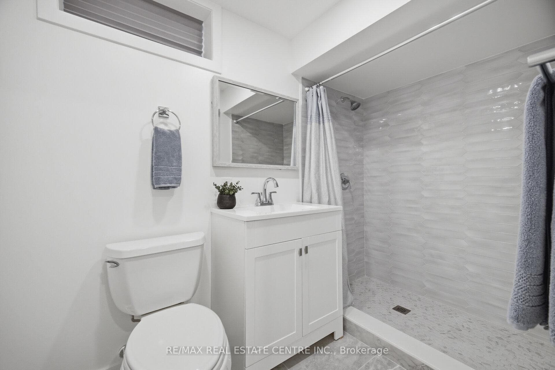 5388 Kindos Street - Detached photo 44 of 50 in Burlington, Ontario