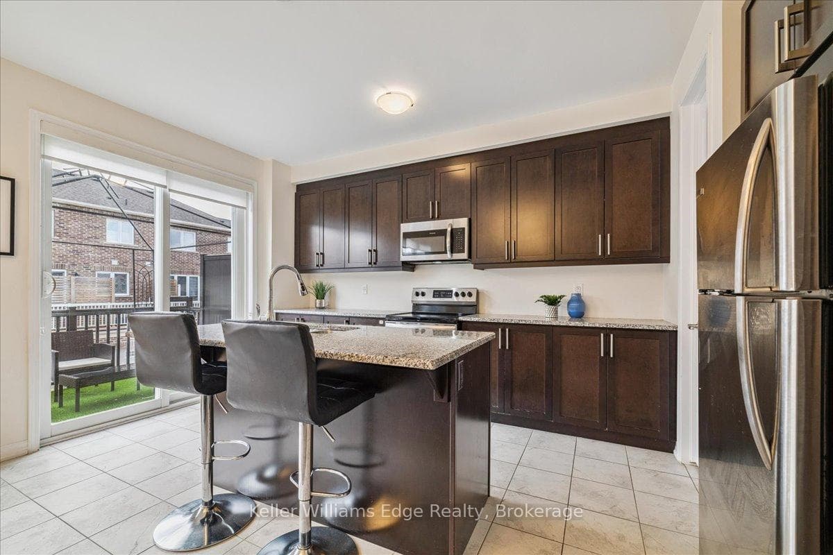 244 Harold Dent Trail - Townhouse photo 22 of 40 in Oakville, Ontario