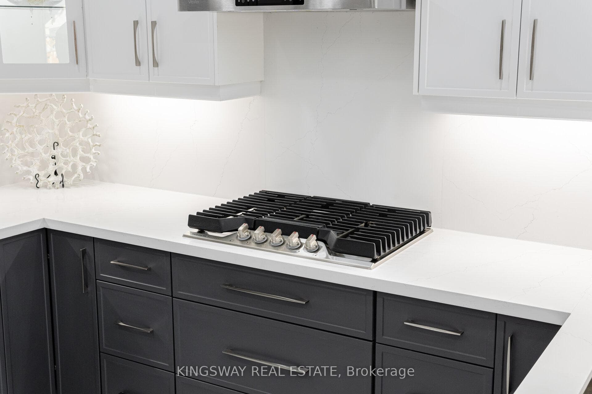 1008 Ceremonial Drive - Detached photo 18 of 48 in Mississauga, Ontario