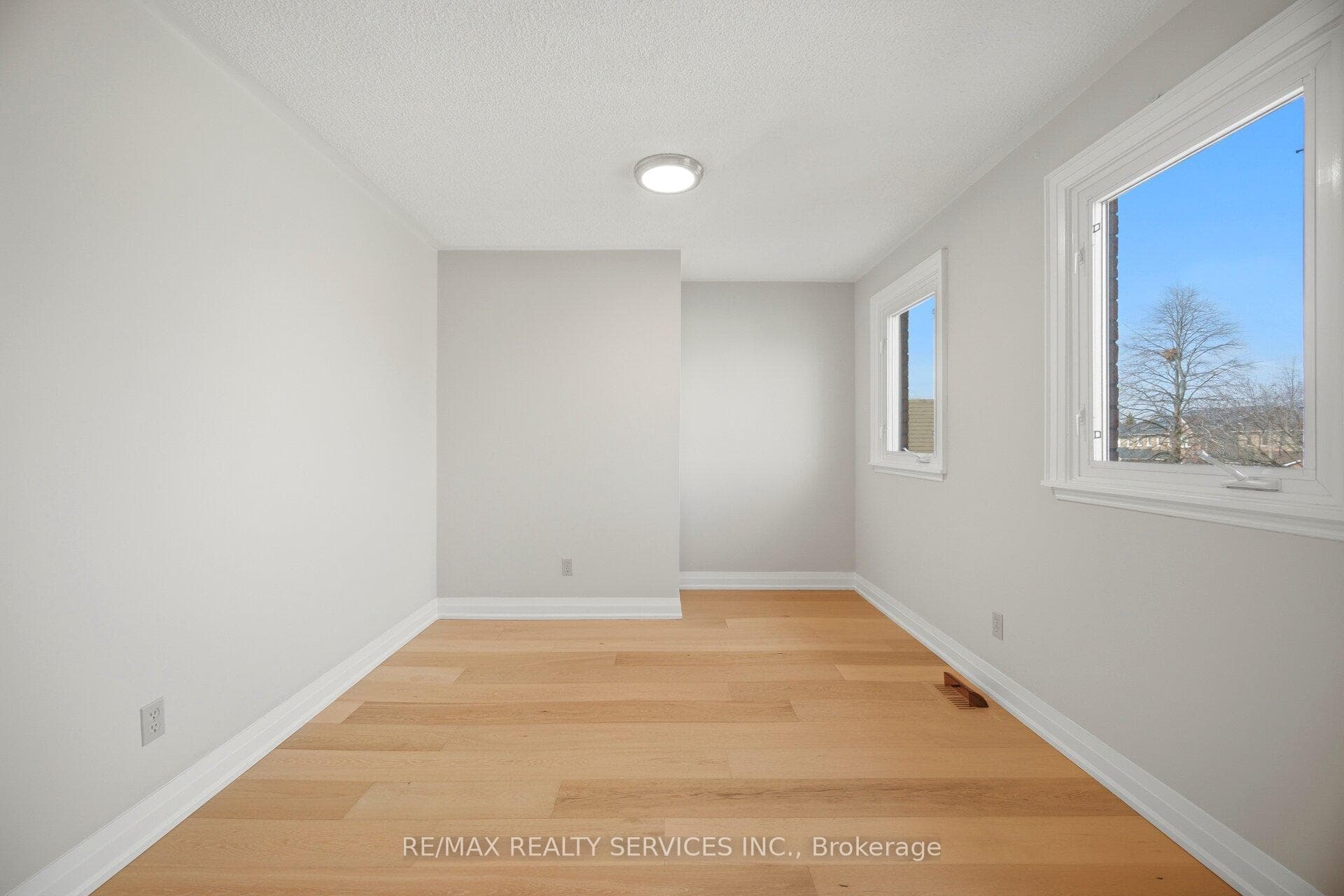23 Newbury Crescent - Detached photo 26 of 47 in Brampton, Ontario