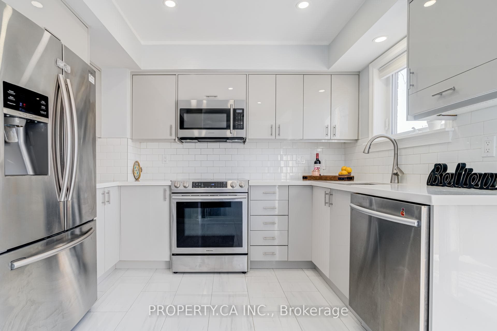 1050 Bristol Road Unit 45 - Condo photo 8 of 34 in Mississauga, Ontario