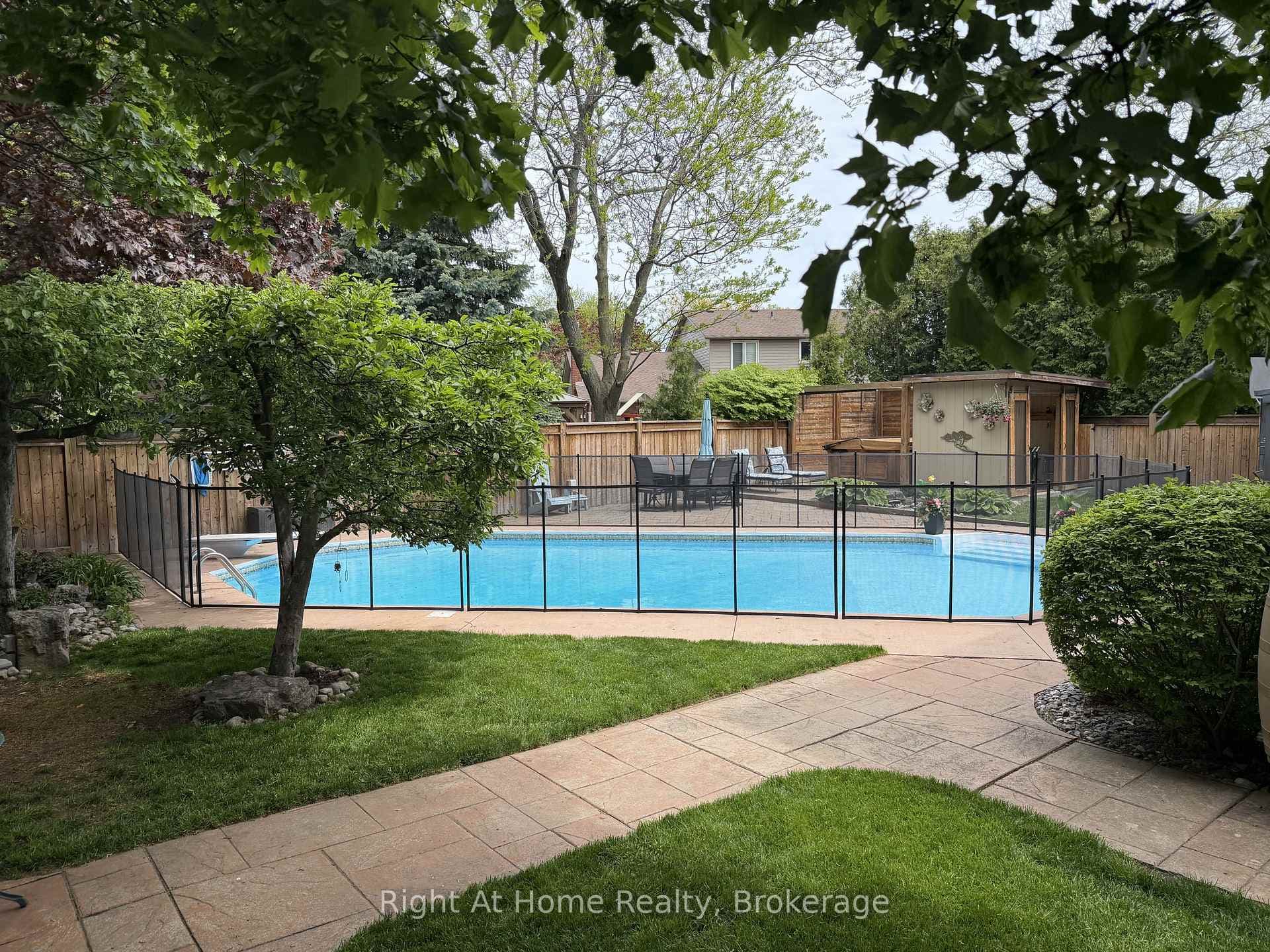 437 Shoreacres Road - Detached photo 44 of 50 in Burlington, Ontario