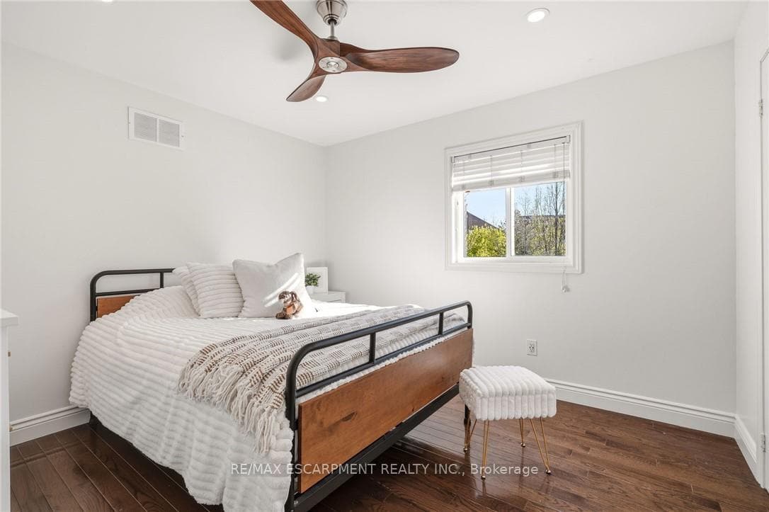 2091 Willhaven Trail - Detached photo 19 of 31 in Oakville, Ontario