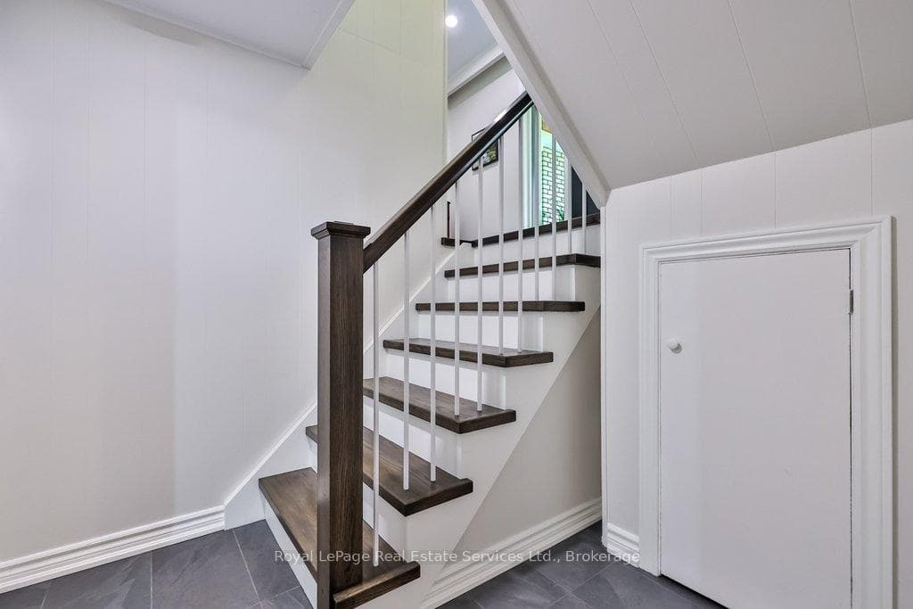1528 Warland Road - Detached photo 36 of 50 in Oakville, Ontario