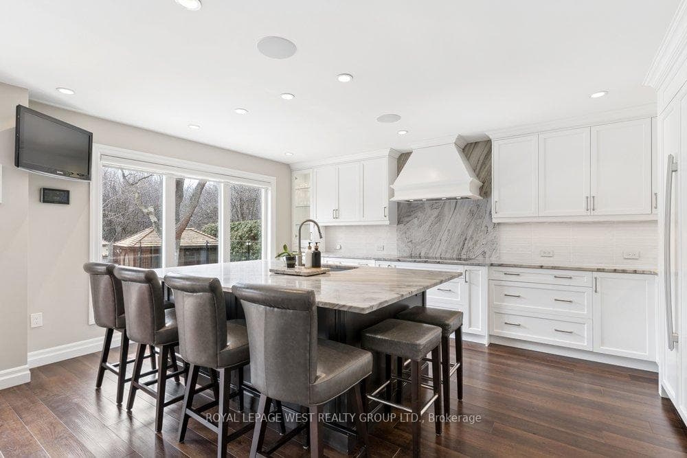 2293 Carpenters Circle - Detached photo 23 of 50 in Oakville, Ontario