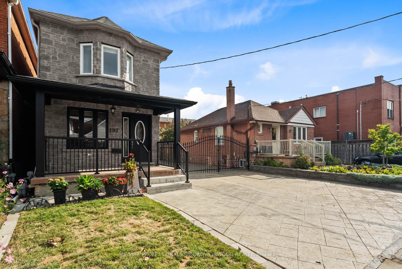 197 Lambton Avenue - Detached photo 6 of 46 in Keelesdale / Eglinton West, Ontario