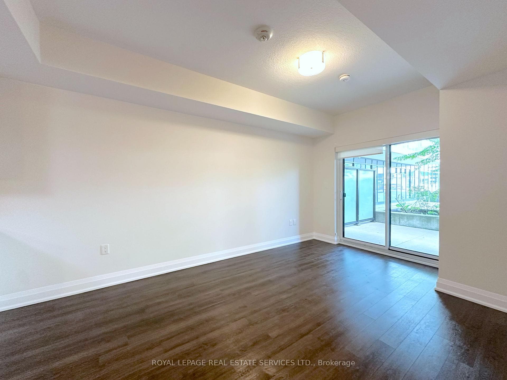 2333 Taunton Road Unit 101 - Condo photo 5 of 21 in Oakville, Ontario