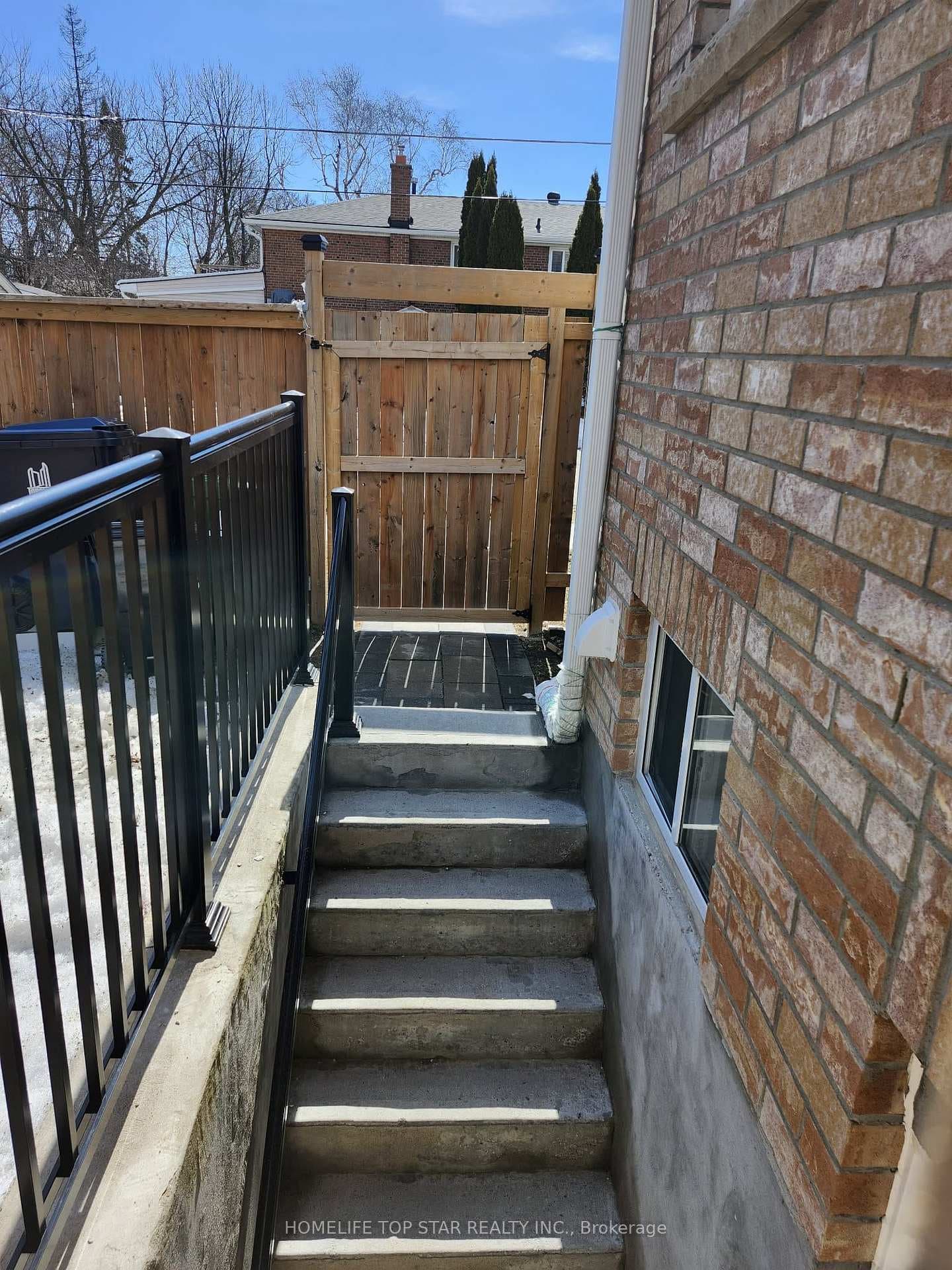 478 Aylesworth Avenue - Semi-Detached photo 19 of 20 in Birch Cliff / Cliffside, Ontario