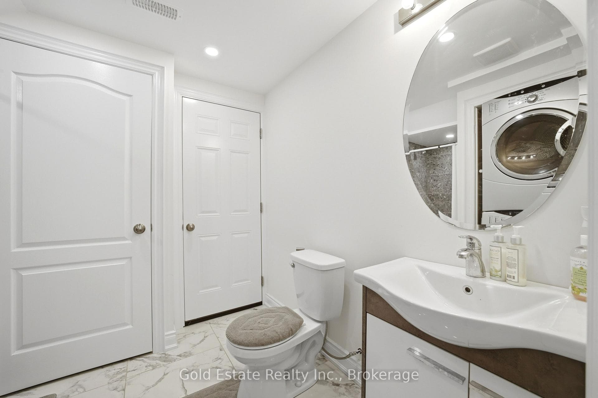 4875 Valera Road - Townhouse photo 22 of 23 in Burlington, Ontario