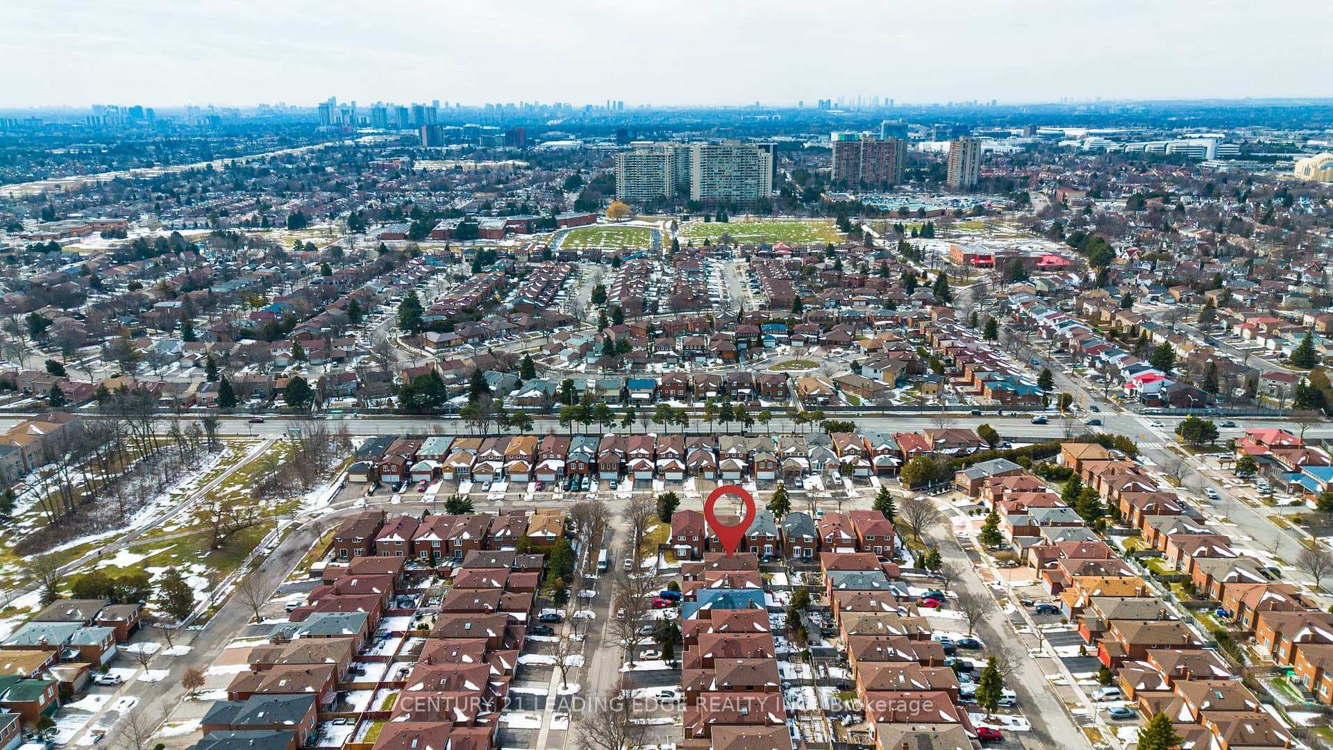 4 Treerun Avenue - Detached photo 7 of 38 in Scarborough Village / Eglinton East, Ontario
