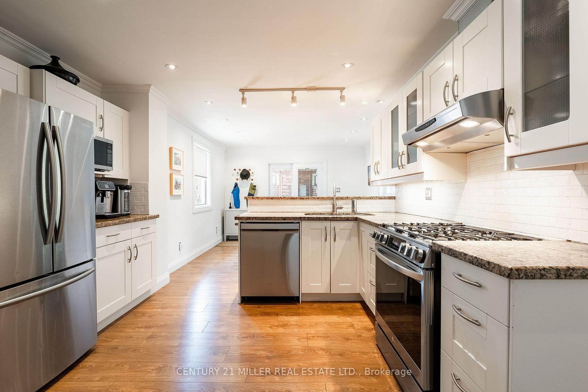 262 Oakwood Crescent - Detached photo 16 of 48 in Oakville, Ontario