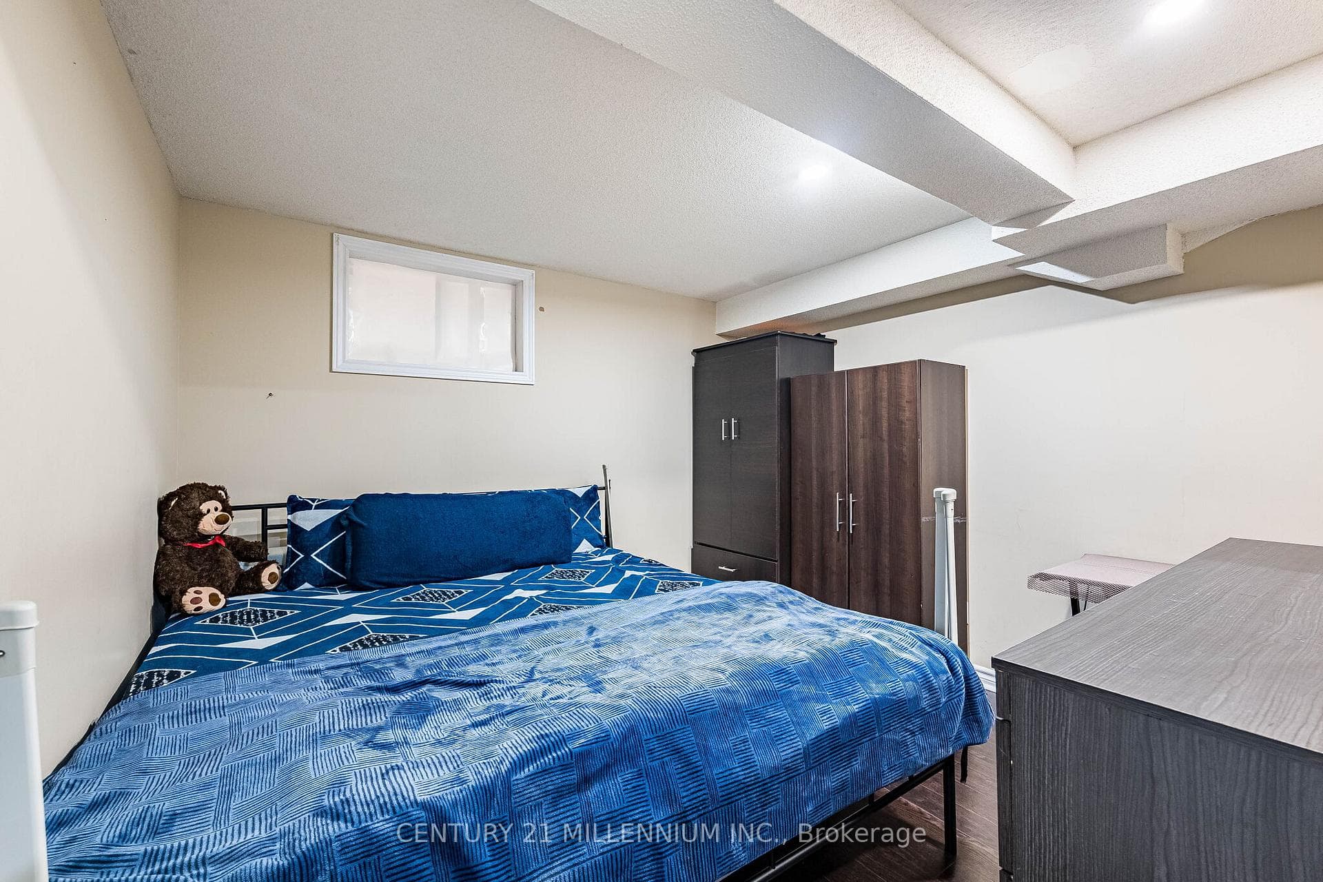 100 Monaco Court - Townhouse photo 29 of 50 in Brampton, Ontario