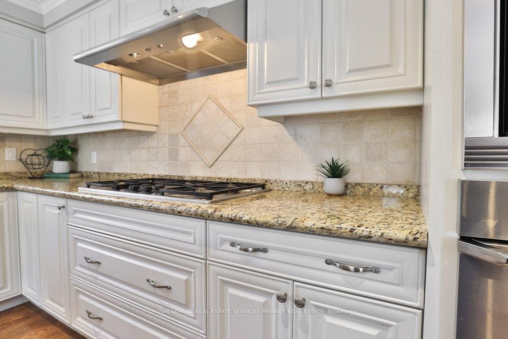 1244 Woodland Avenue - Detached photo 12 of 46 in Mississauga, Ontario
