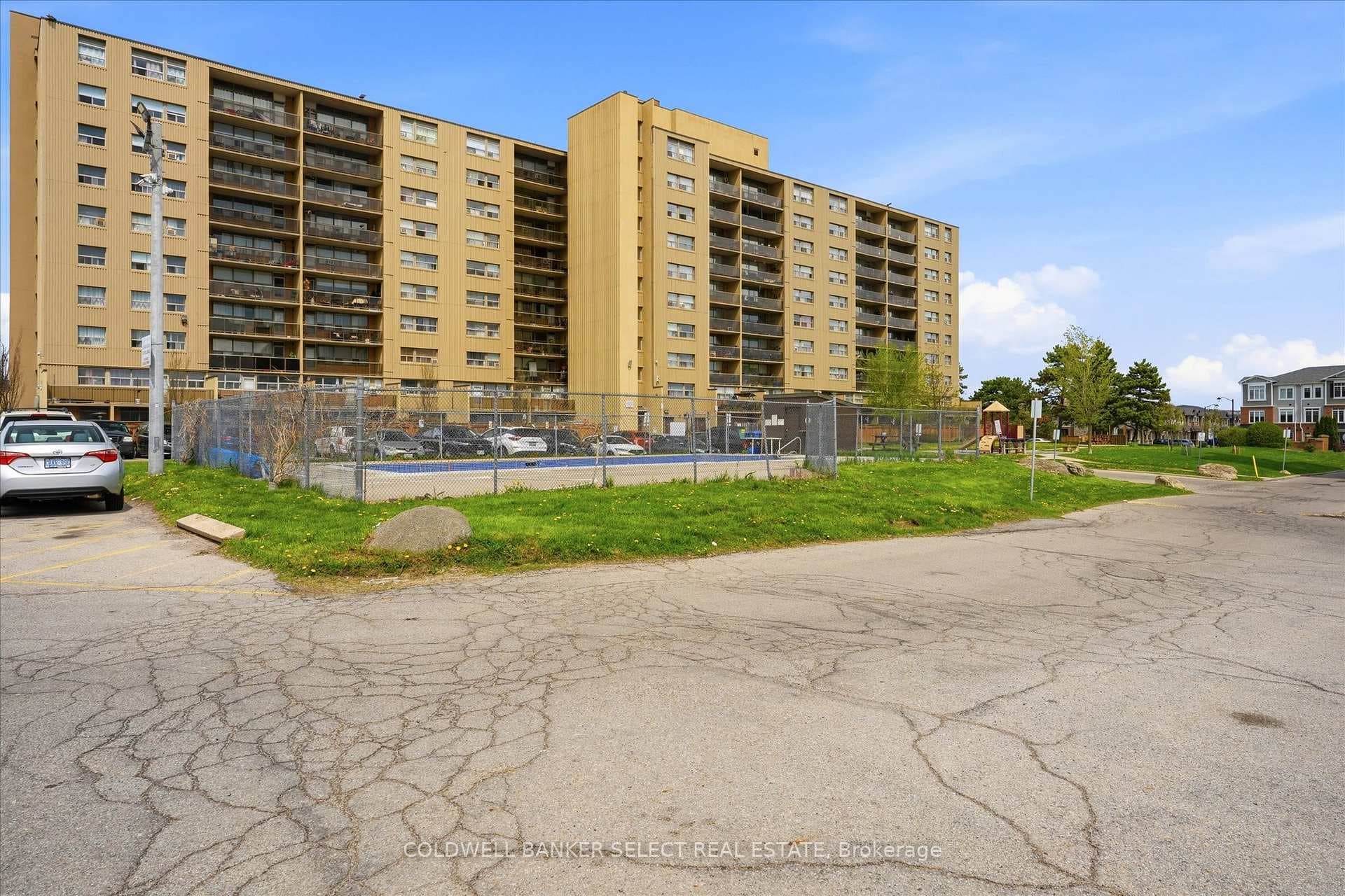 15 ALBRIGHT Road Unit 22 - Condo photo 25 of 27 in Hamilton, Ontario