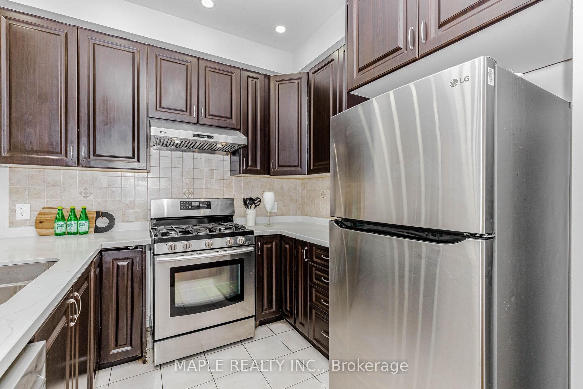 10 Eastlake Road - Semi-Detached photo 13 of 50 in Brampton, Ontario