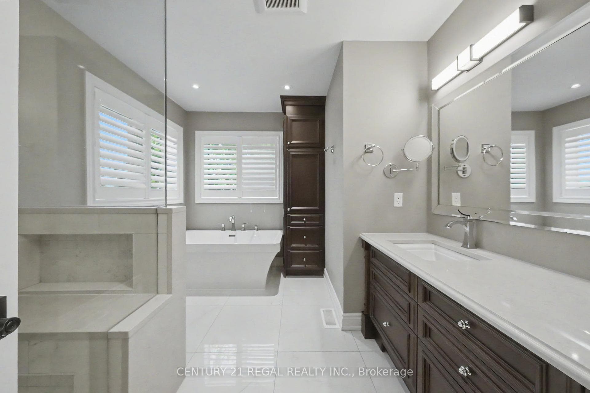 2260 Chickadee Crescent - Detached photo 28 of 47 in Oakville, Ontario
