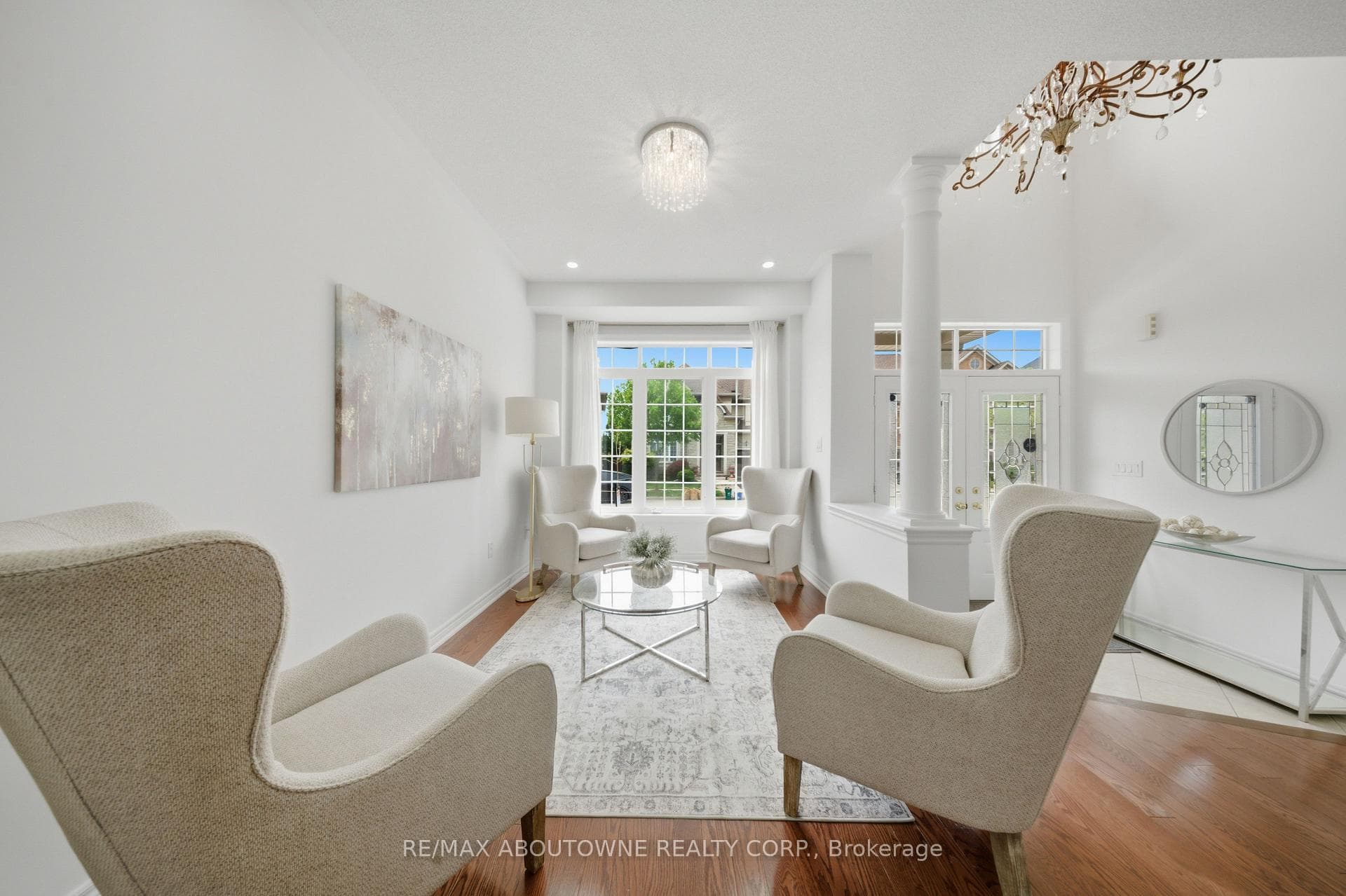 3071 Jenn Avenue - Detached photo 4 of 50 in Burlington, Ontario