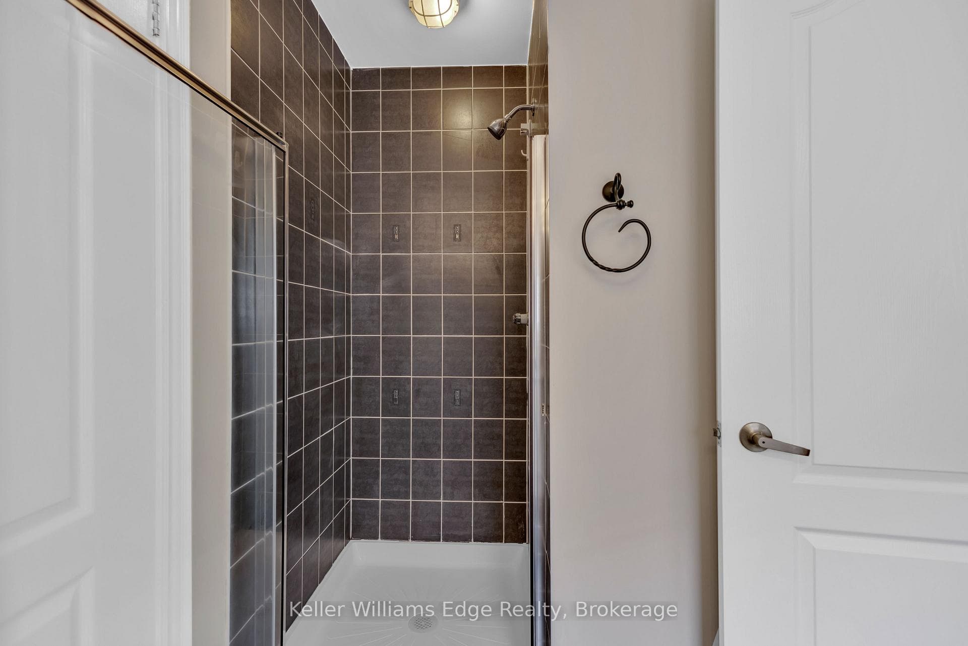 2241 Adirondak Trail - Detached photo 35 of 50 in Oakville, Ontario