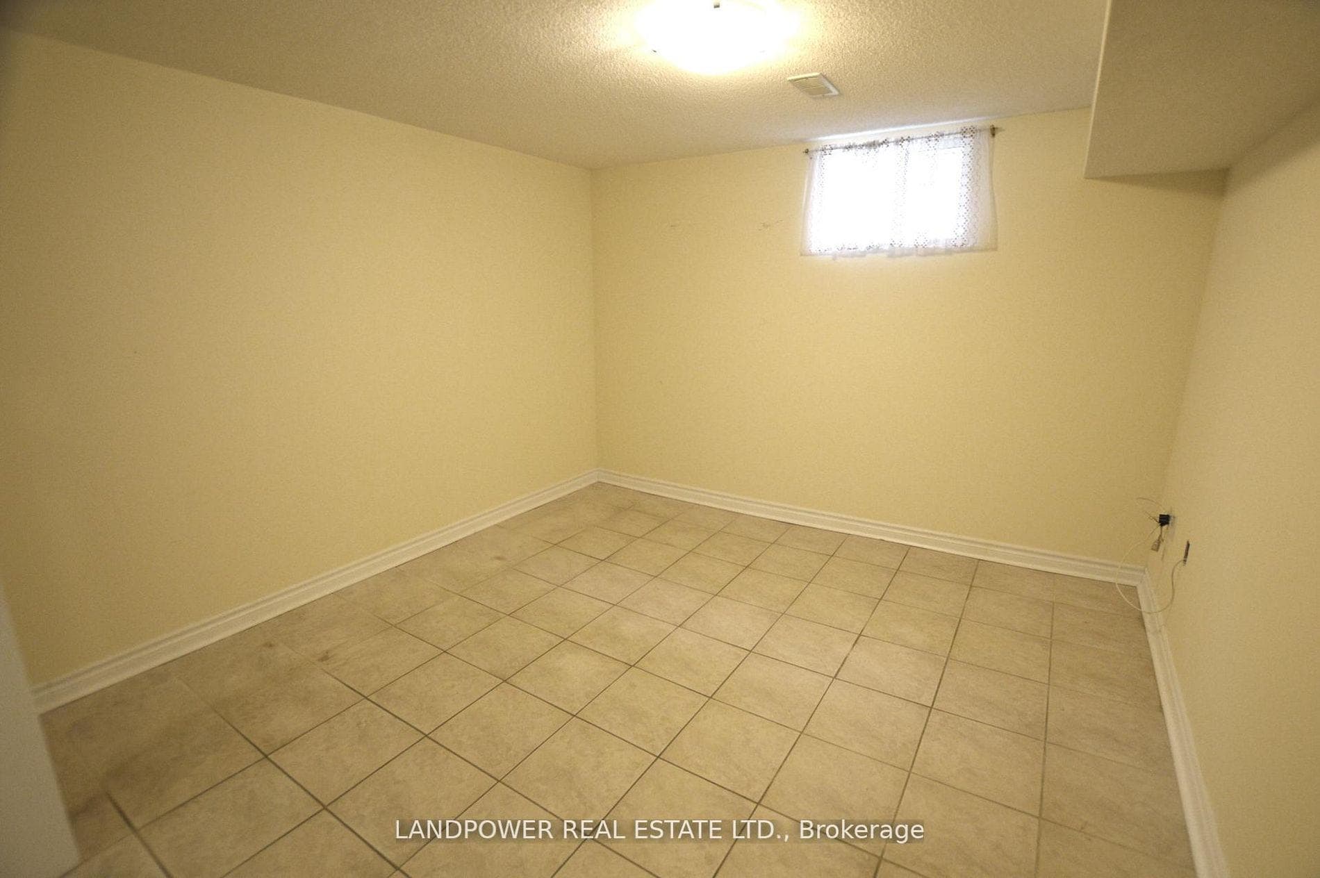 93 Clansman Boulevard - Detached photo 29 of 37 in Hillcrest Village / Bayview Village, Ontario