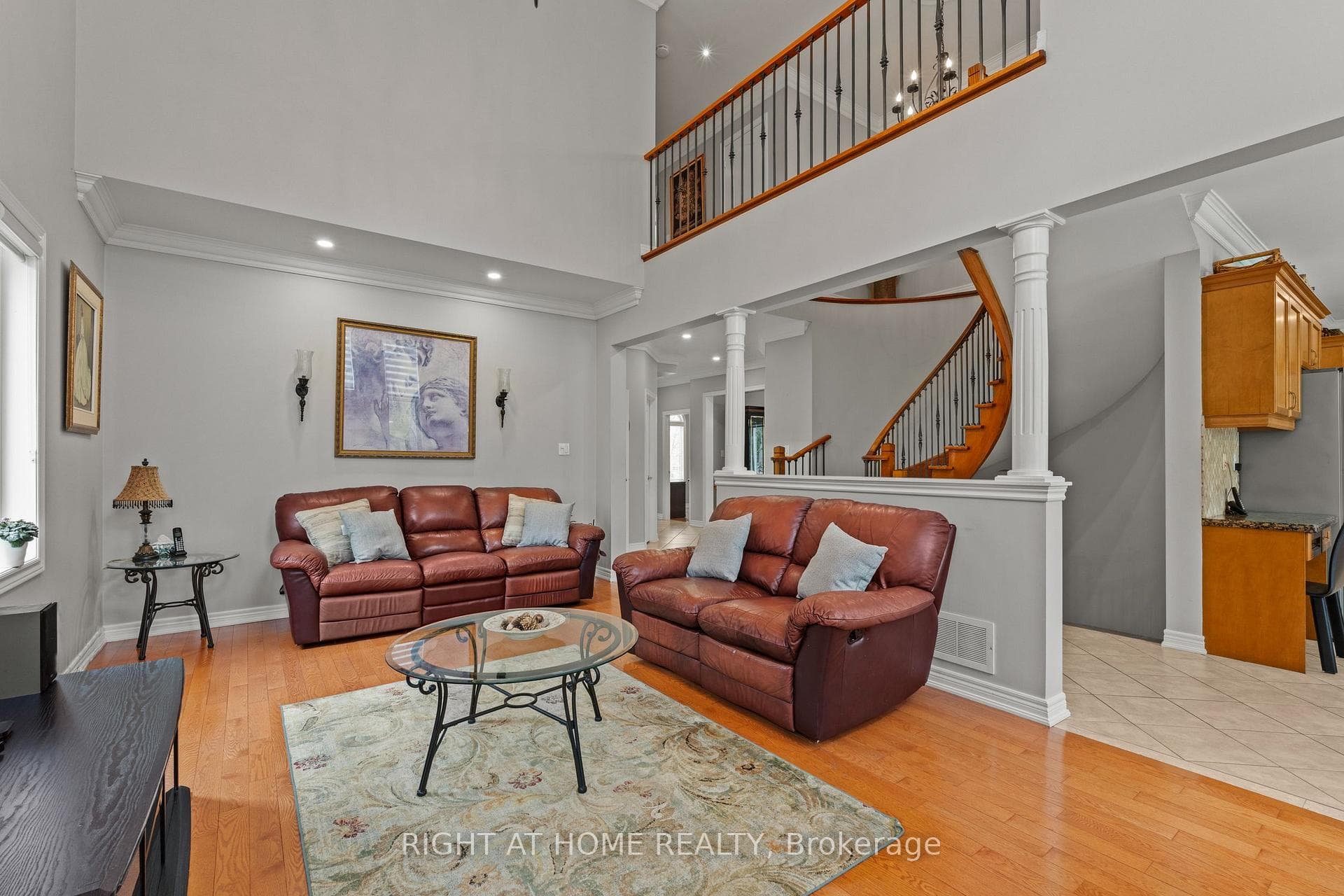 2275 Whitecliffe Way - Detached photo 14 of 38 in Oakville, Ontario