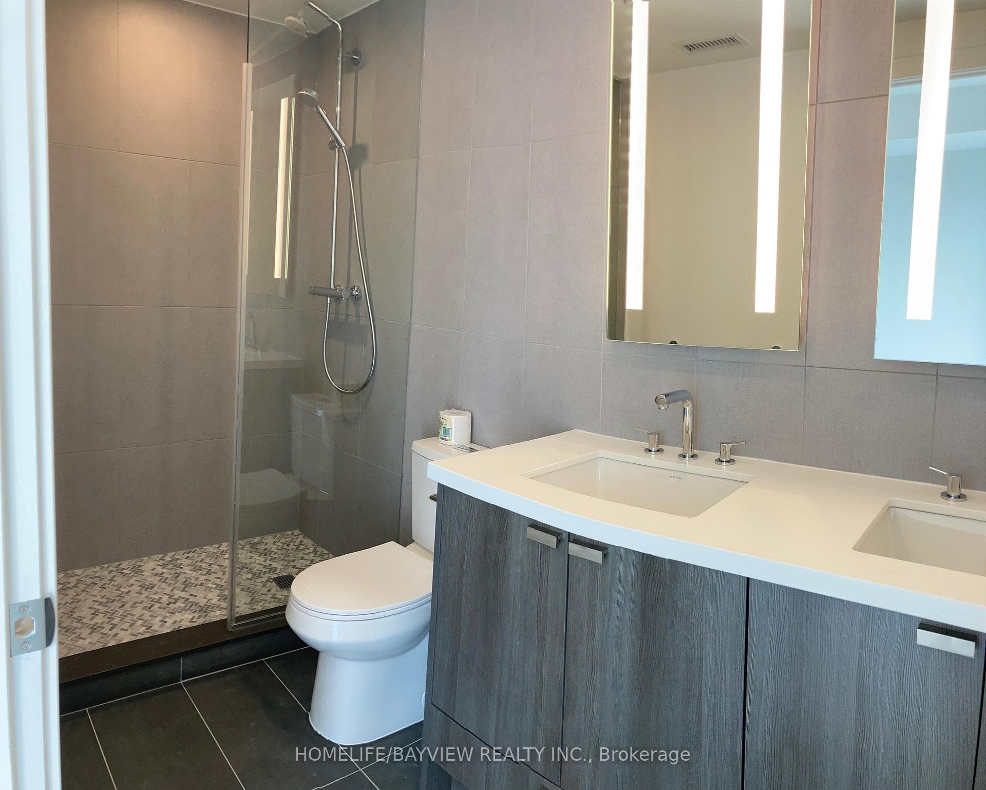 30 Inn On The Park Drive Unit 4303 - Condo photo 11 of 15 in Don Mills / Parkwoods / Victoria Village, Ontario