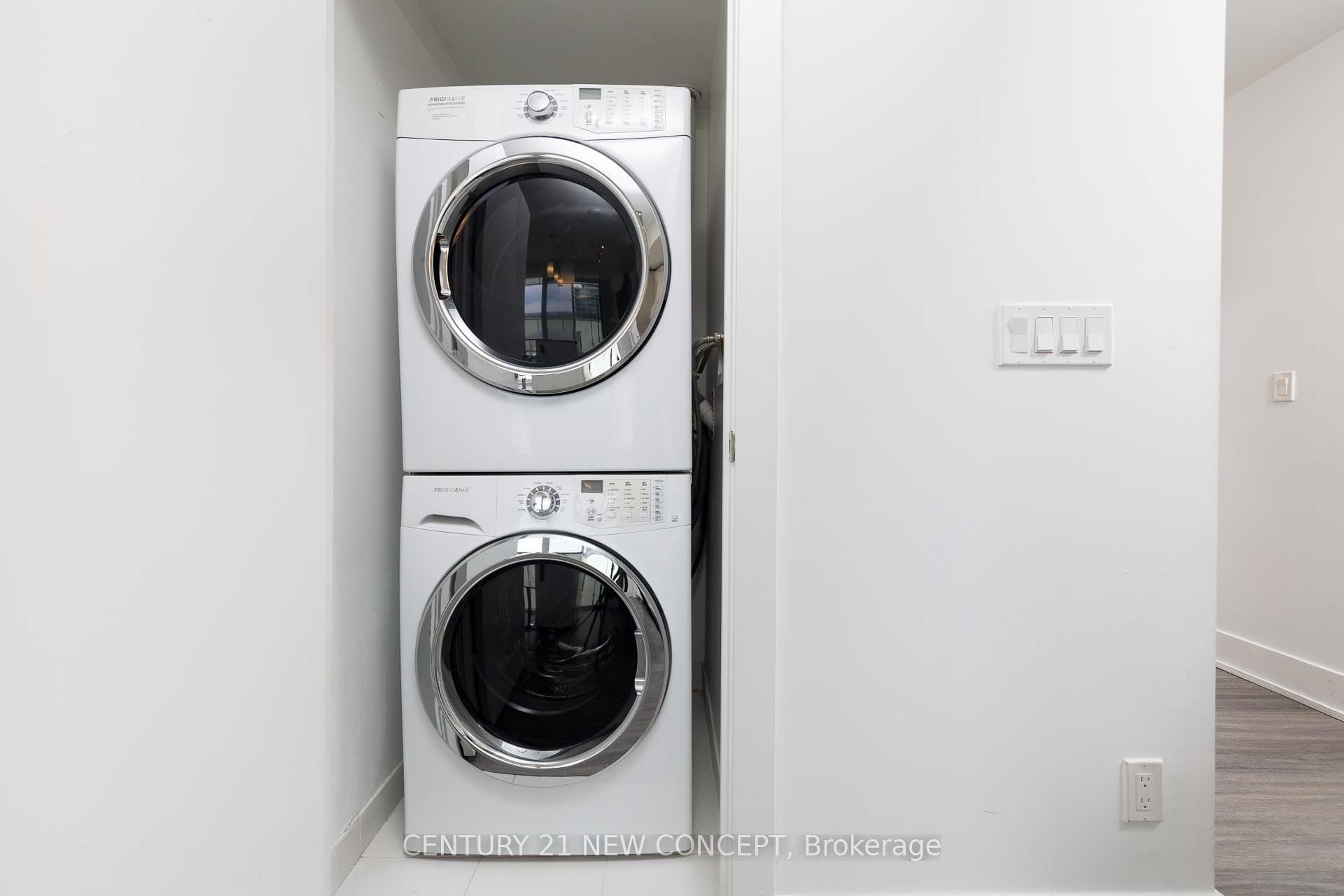 200 Bloor Street Unit 2606 - Condo photo 12 of 50 in Annex / Yorkville / Summerhill, Ontario