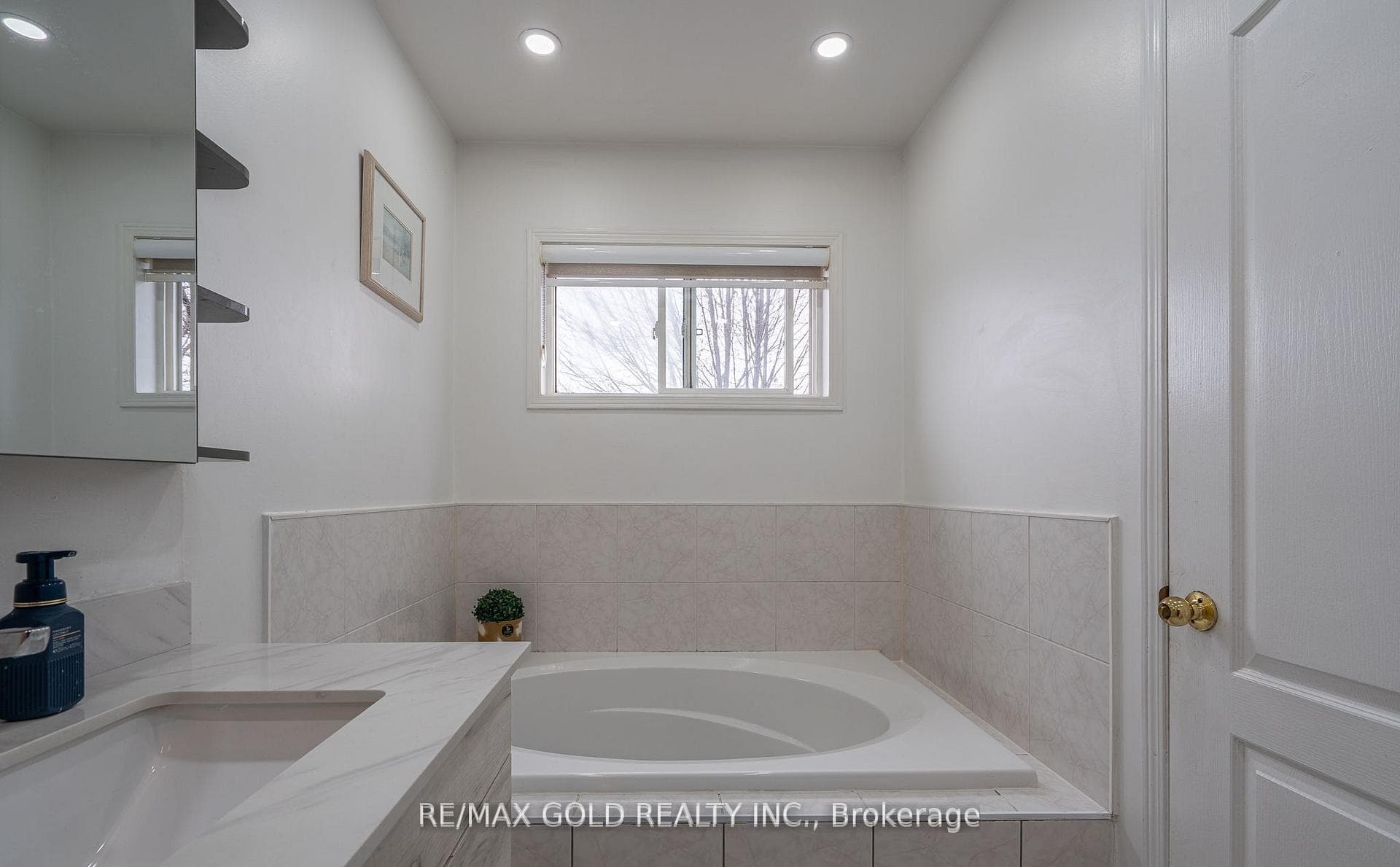 102 Bunchberry Way - Semi-Detached photo 18 of 37 in Brampton, Ontario