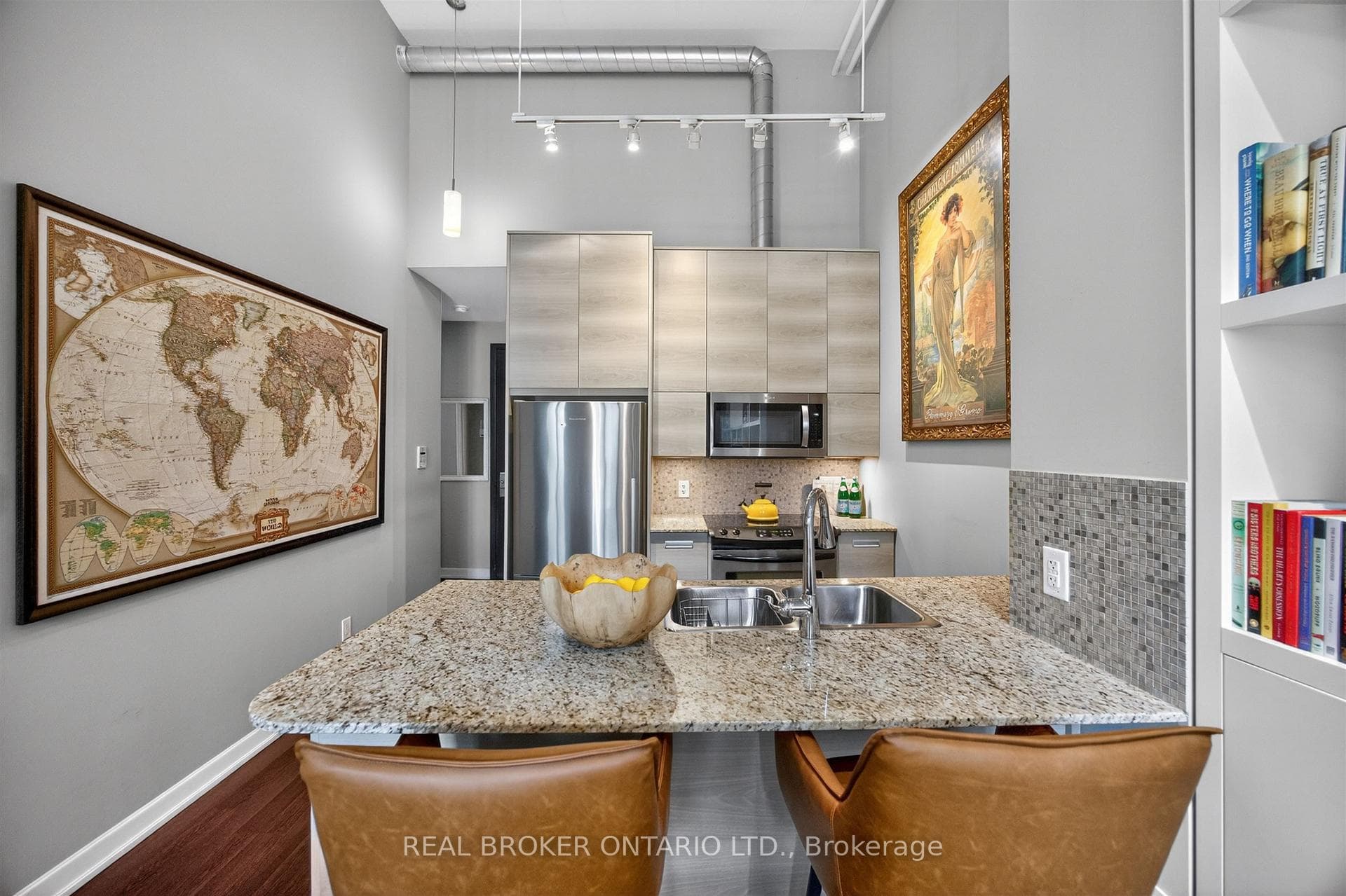 380 Macpherson Avenue Unit 209 - Condo photo 11 of 49 in Annex / Yorkville / Summerhill, Ontario