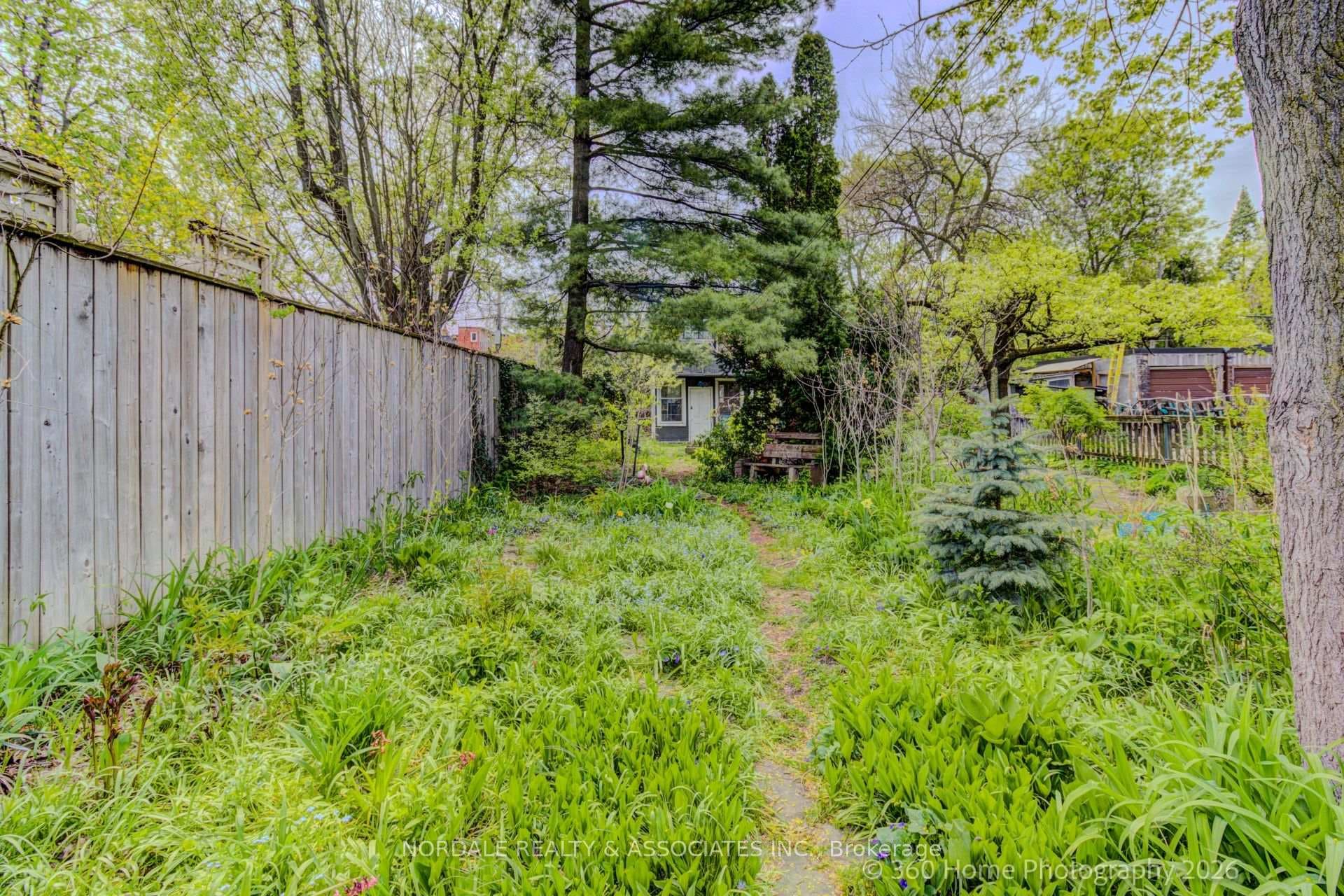 170 Howland Avenue - Semi-Detached photo 27 of 28 in Annex / Yorkville / Summerhill, Ontario