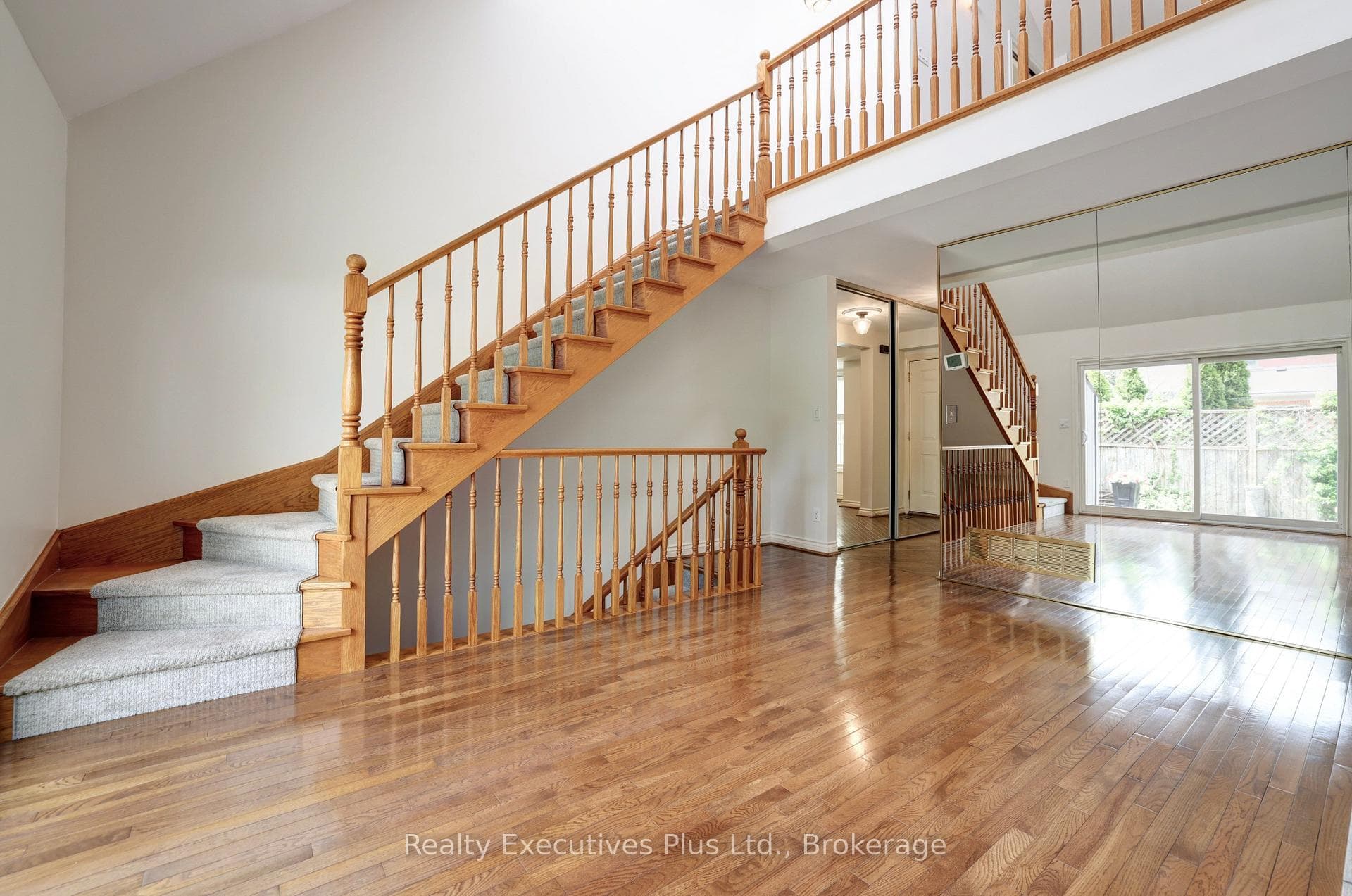 463 Blathwayte Lane - Townhouse photo 13 of 48 in Burlington, Ontario