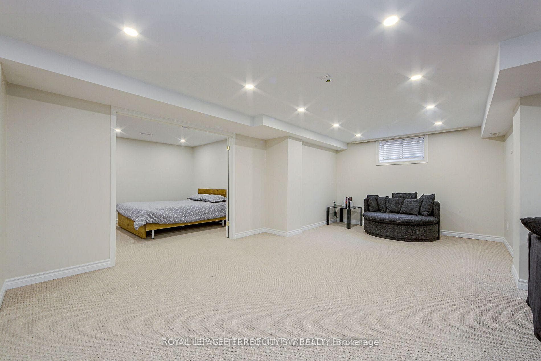 2025 Parklane Crescent - Detached photo 40 of 50 in Burlington, Ontario