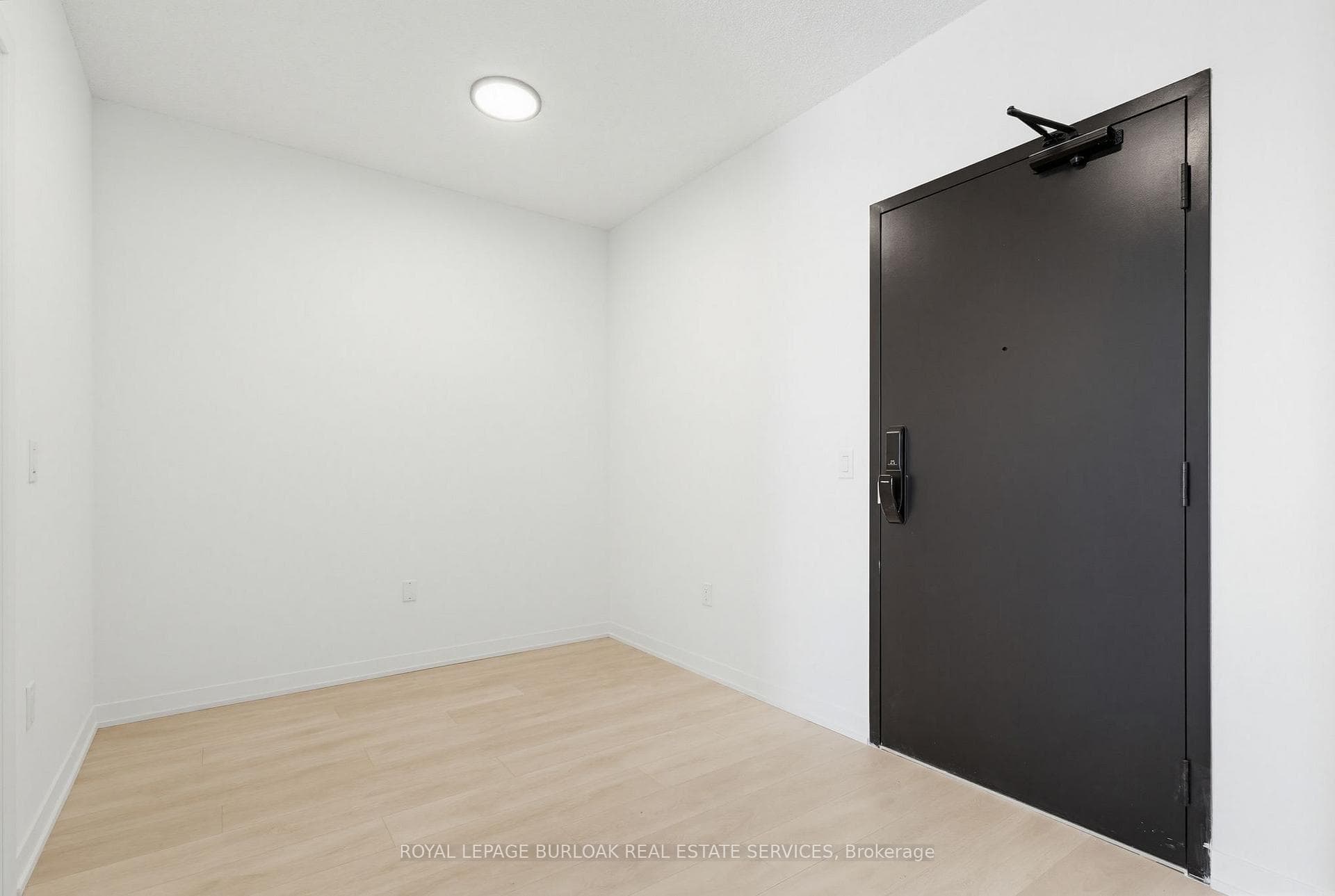 4878 Powers Common Unit D1405 - Condo photo 4 of 28 in Burlington, Ontario