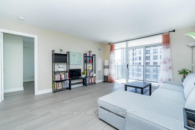 880 Grandview Way Unit 1209 - Condo photo 7 of 26 in Willowdale / Newtonbrook, Ontario