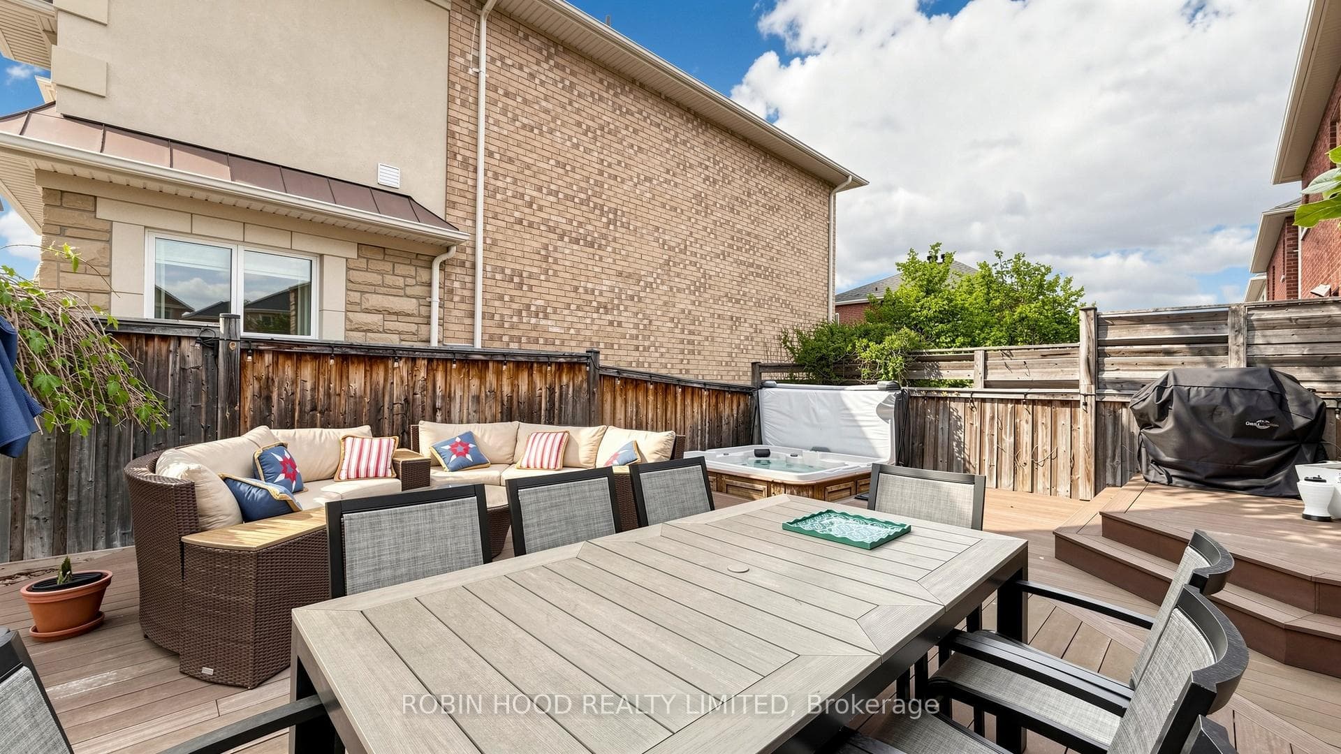 3307 Granite Gate - Detached photo 12 of 49 in Burlington, Ontario